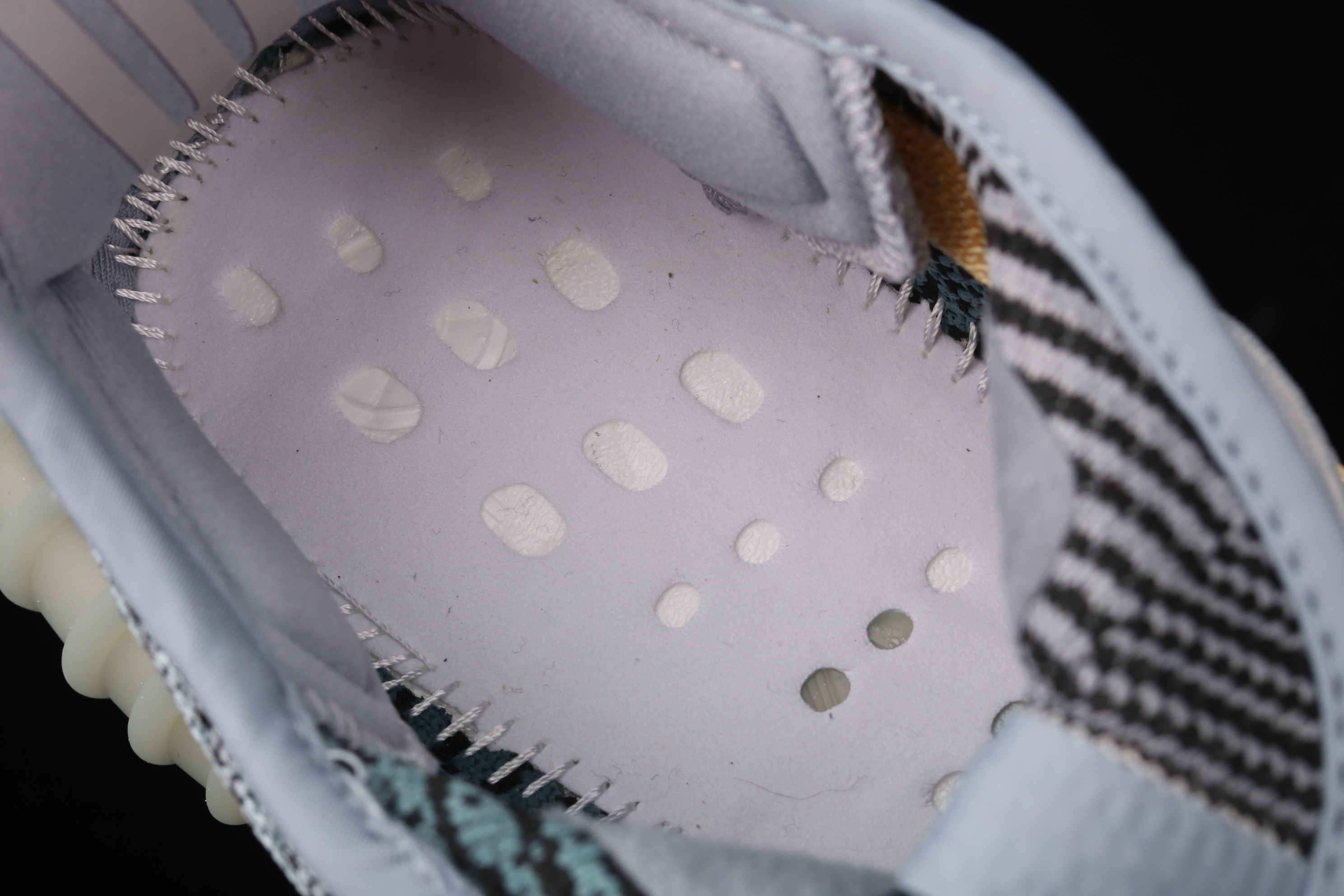 Yupoo Shoes: Premium Yeezy Yupoo Sneakers image 6