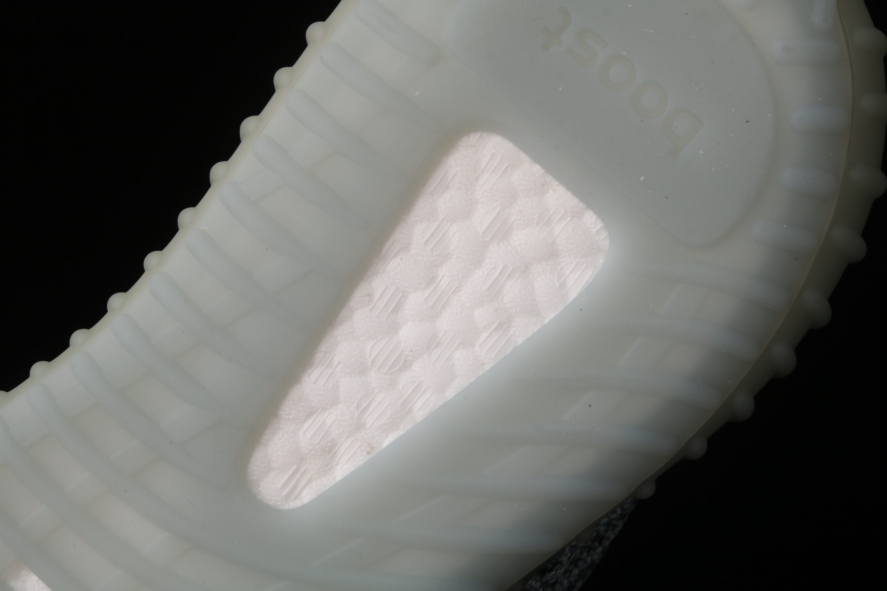Yupoo Shoes: Premium Yeezy Yupoo Sneakers image 7