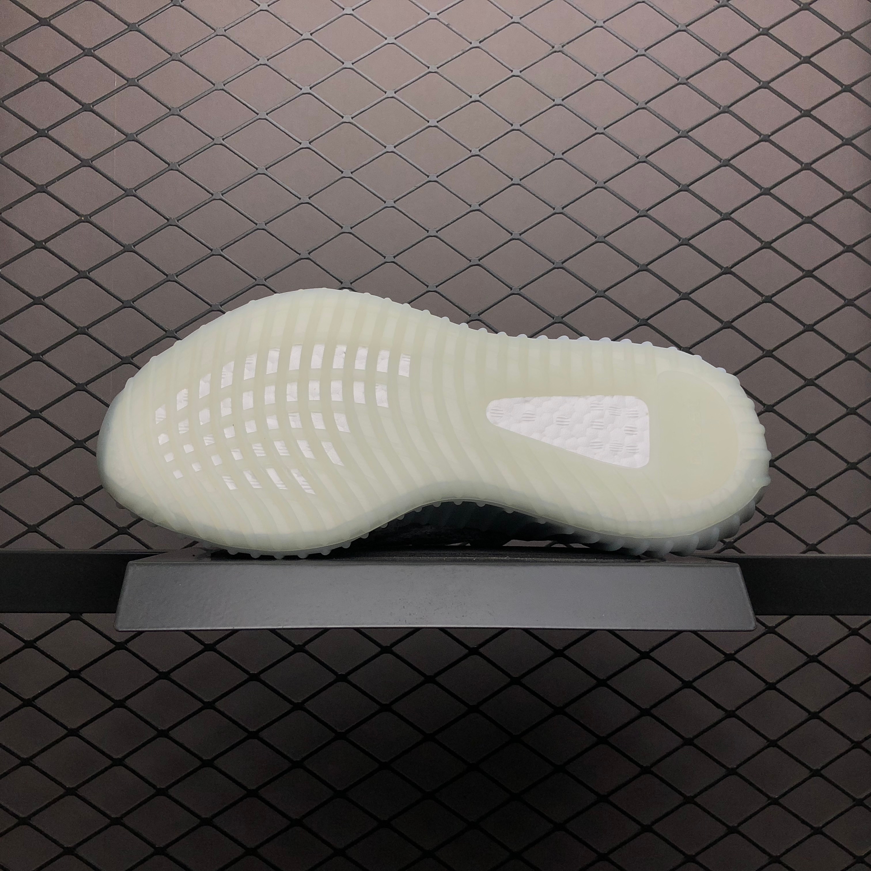 Yupoo Shoes: Premium Yeezy Yupoo Sneakers image 5