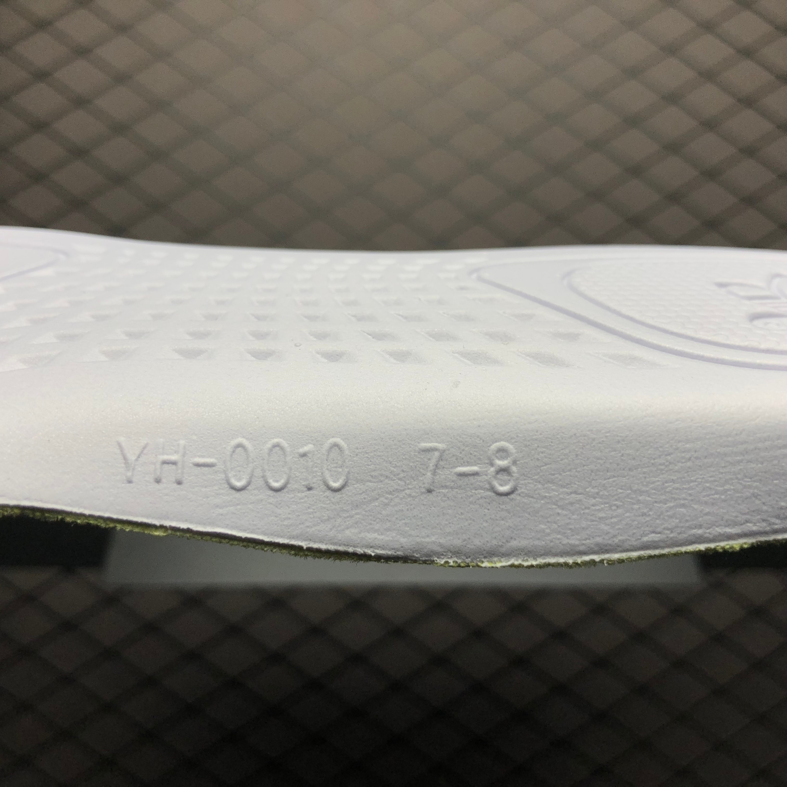Yupoo Shoes: Premium Yeezy Yupoo Sneakers image 15