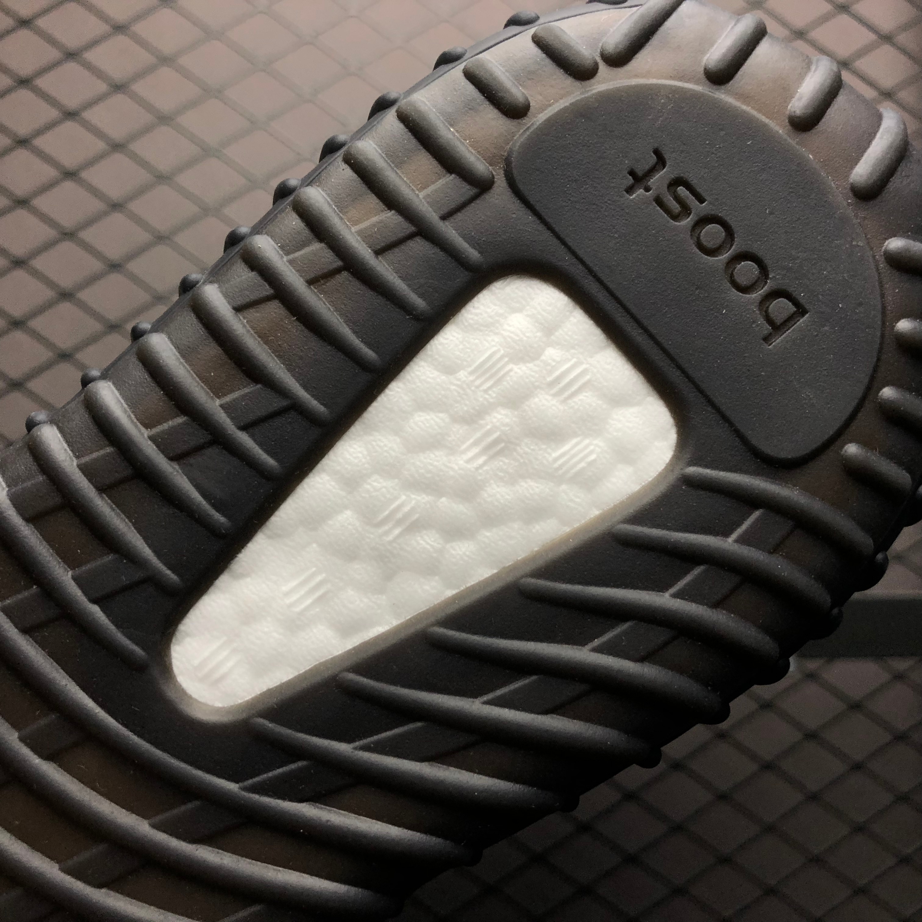 Yupoo Shoes: Premium Yeezy Yupoo Sneakers image 9