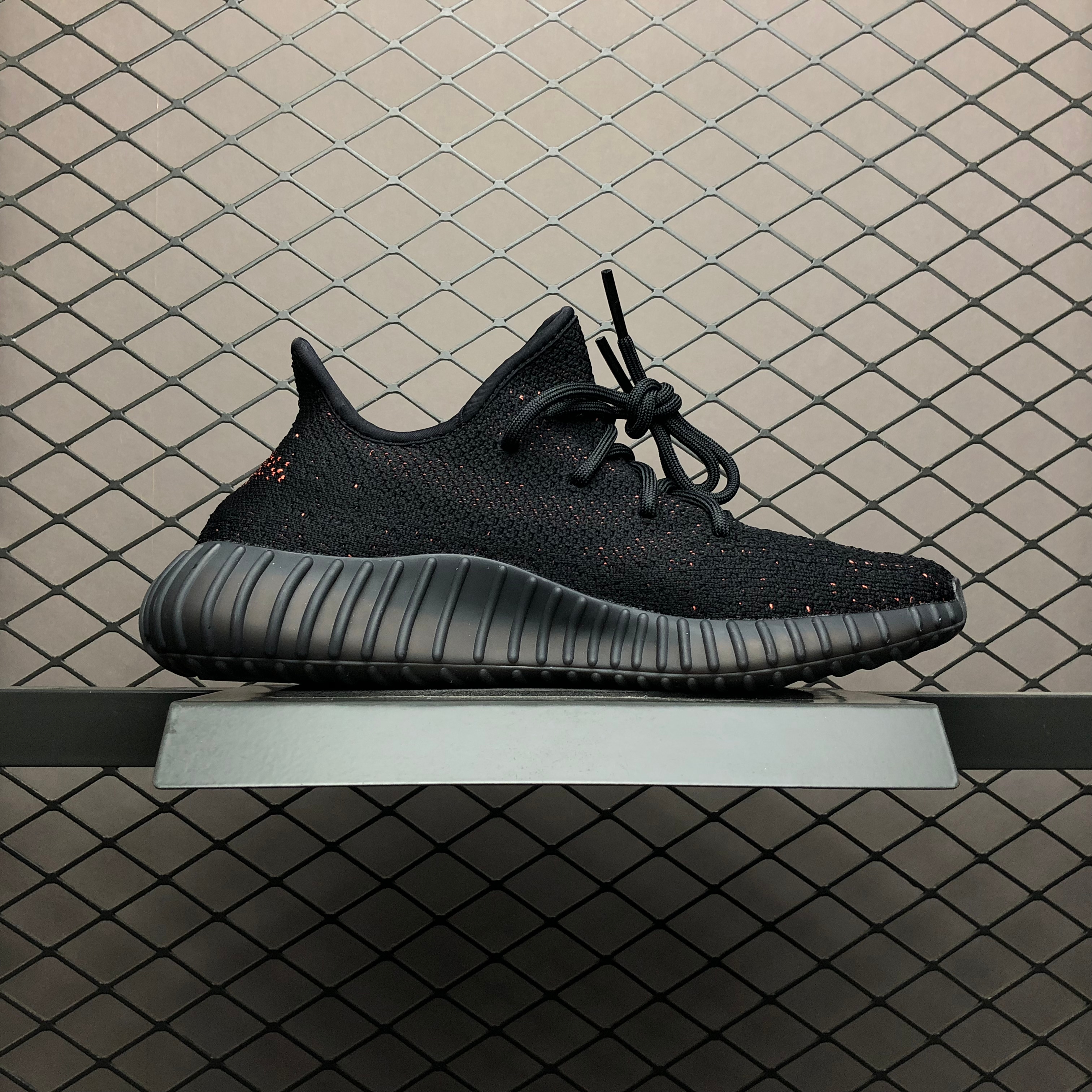 Yupoo Shoes: Premium Yeezy Yupoo Sneakers image 3