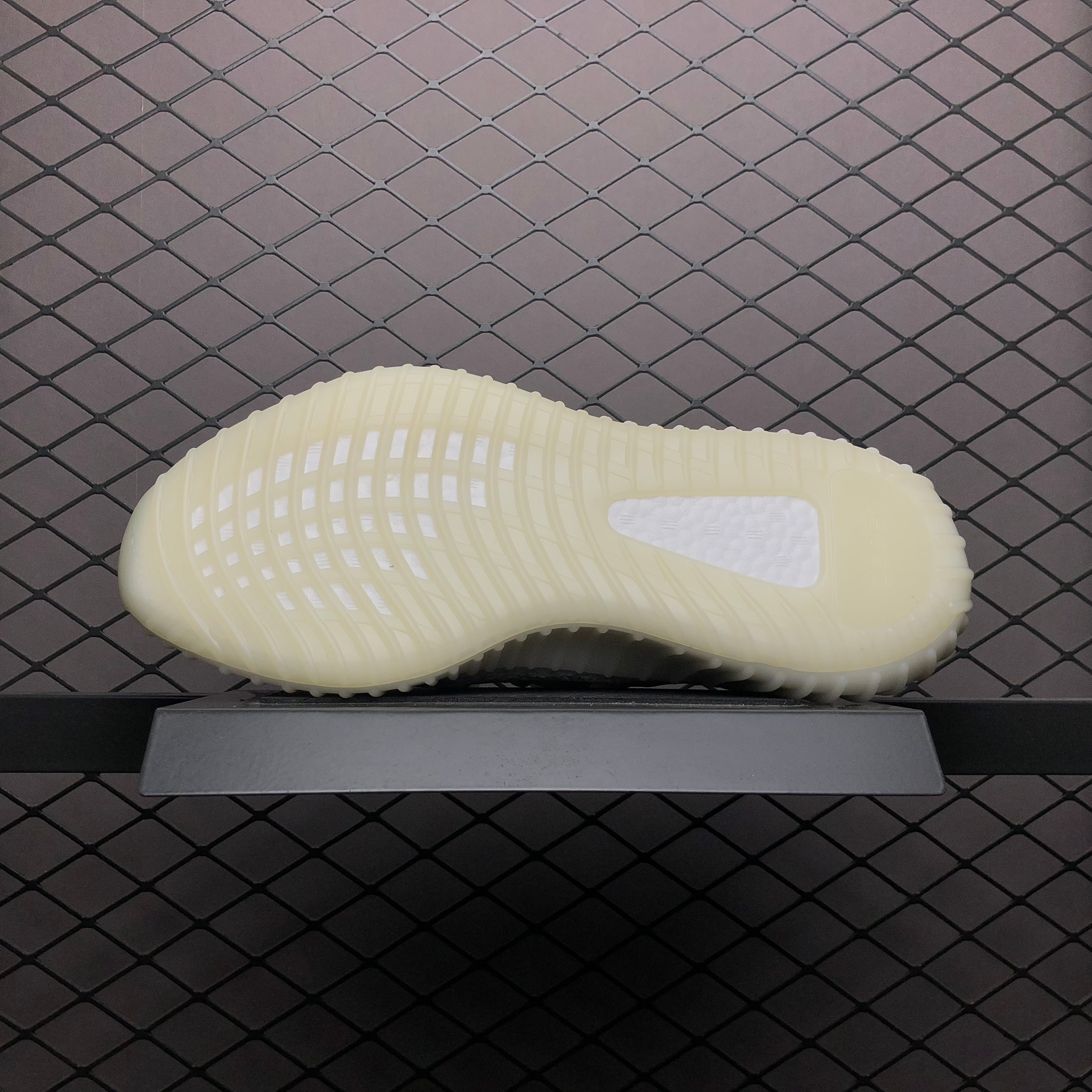 Yupoo Shoes: Premium Yeezy Yupoo Sneakers image 5