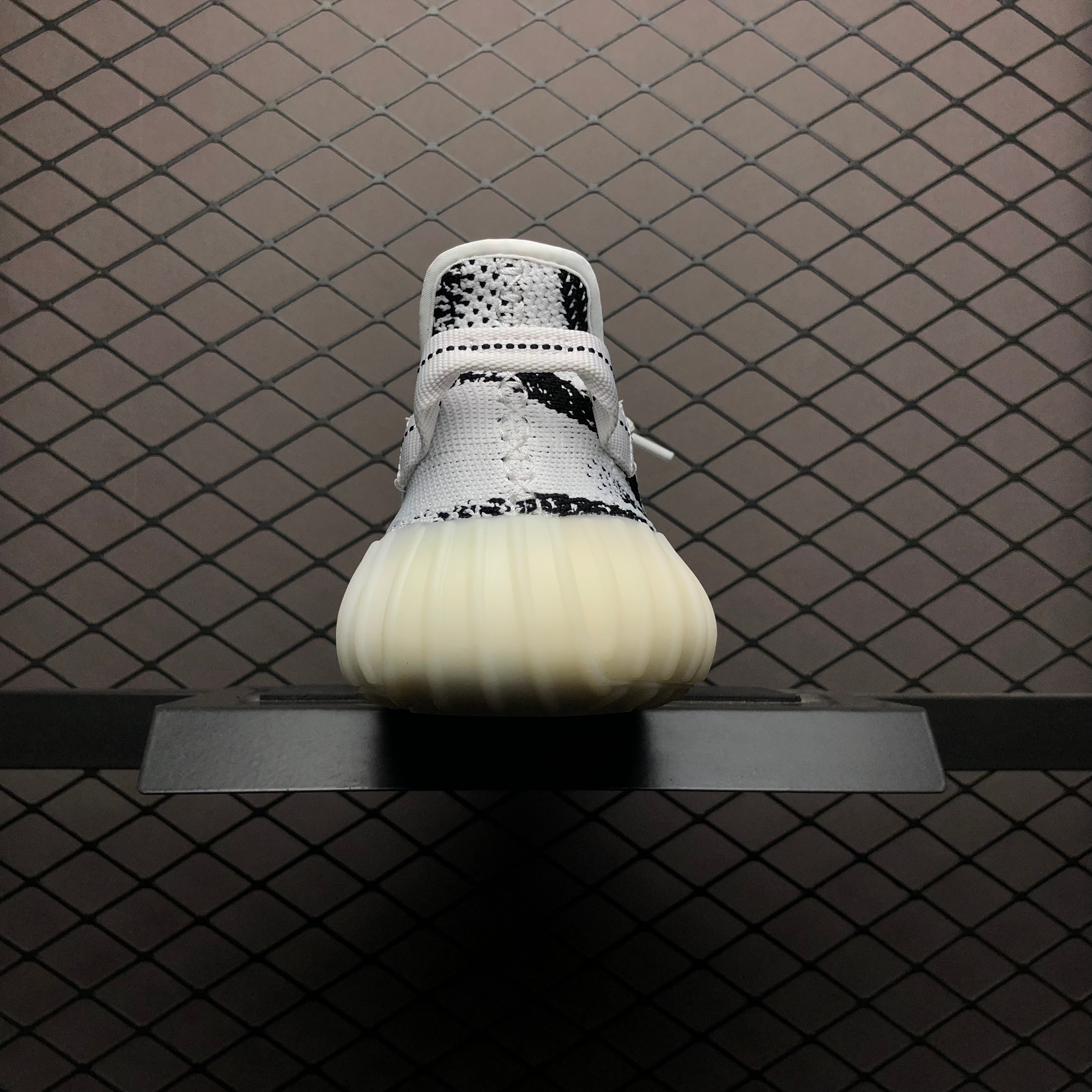 Yupoo Shoes: Premium Yeezy Yupoo Sneakers image 2