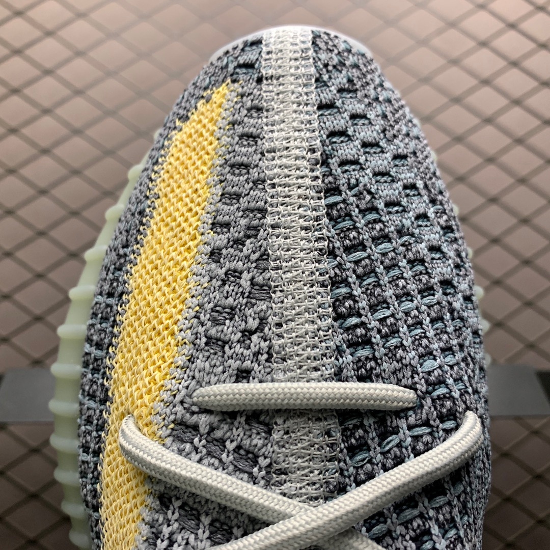Yupoo Shoes: Premium Yeezy Yupoo Sneakers image 7