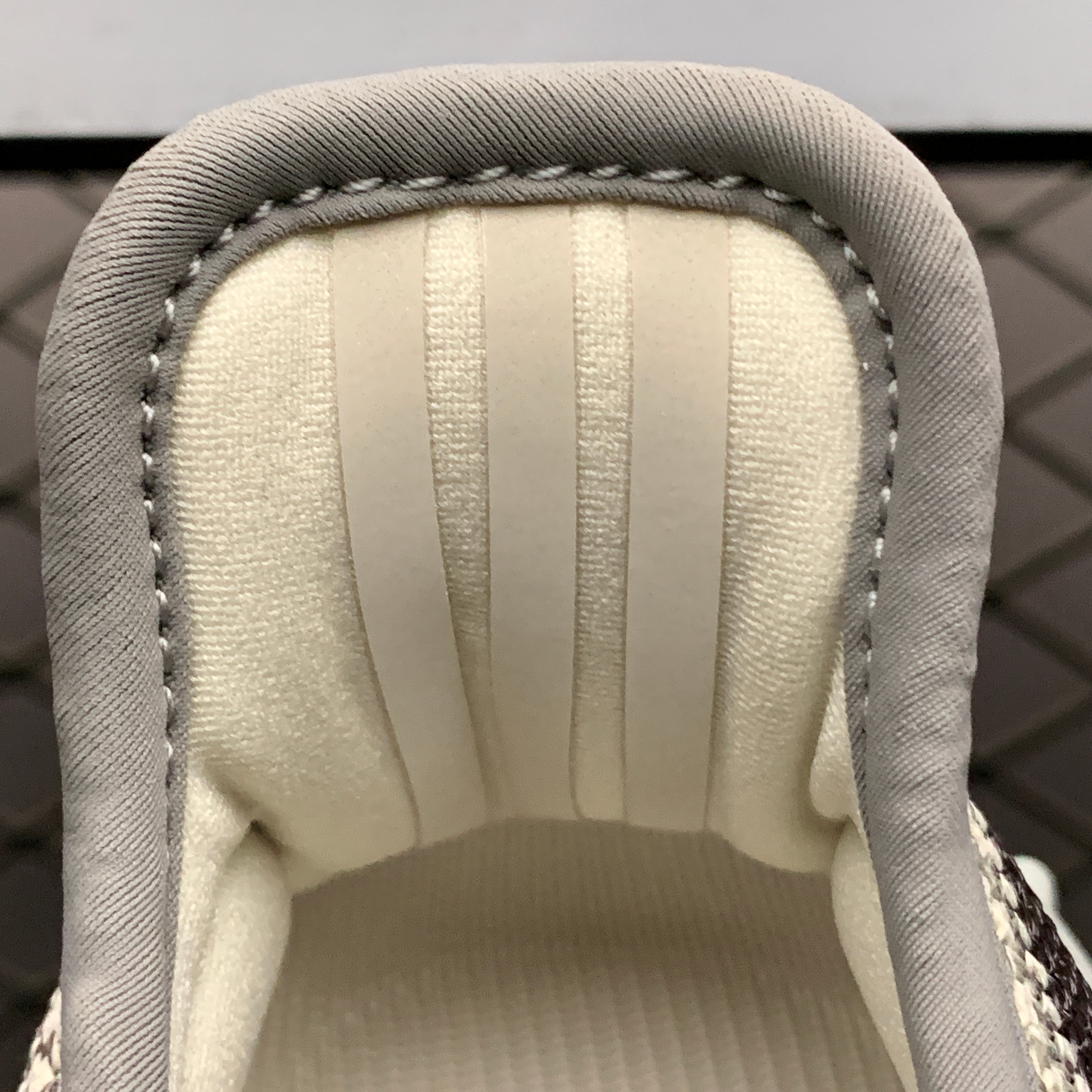 Yupoo Shoes: Premium Yeezy Yupoo Sneakers image 15