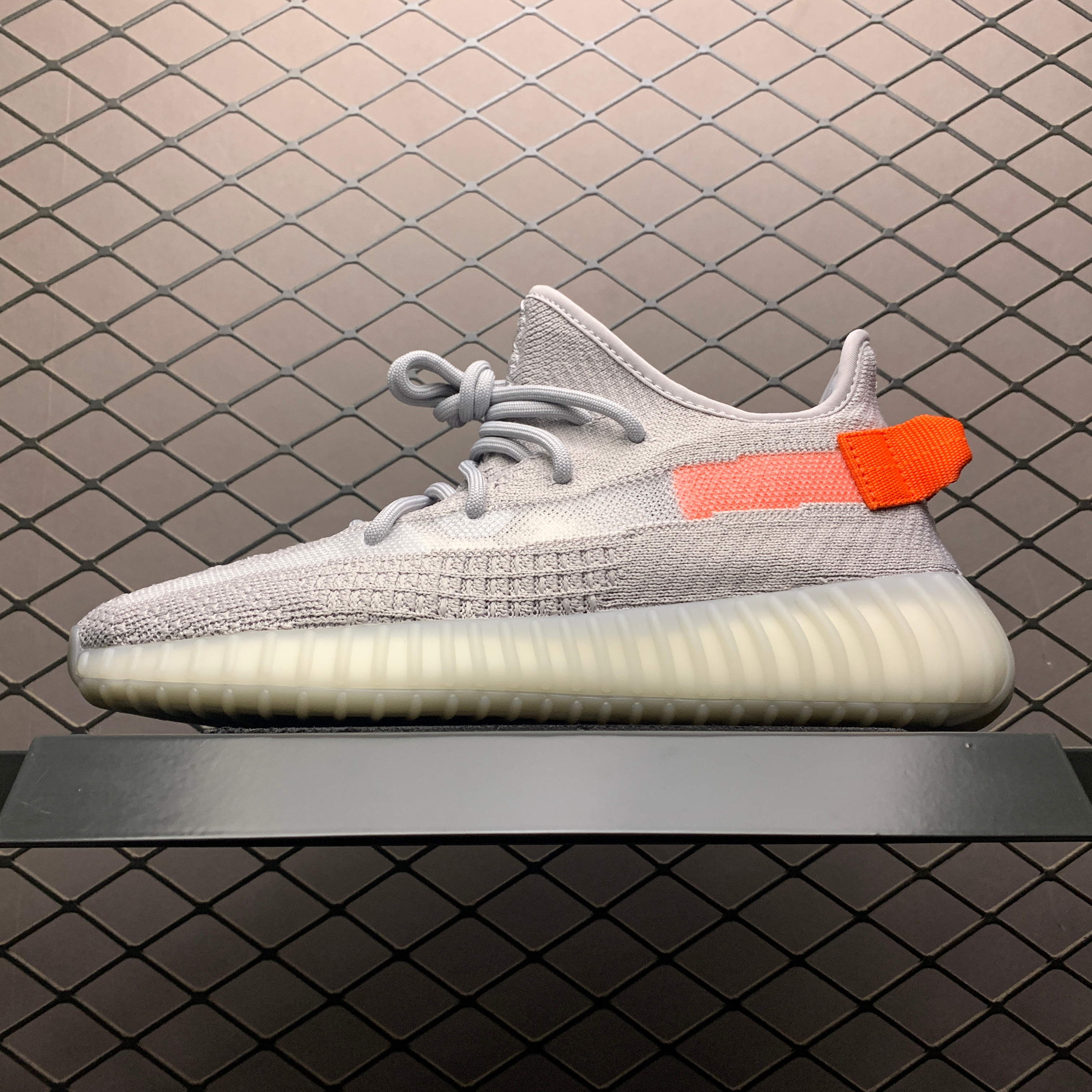 Yupoo Shoes: Premium Yeezy Yupoo Sneakers image 1