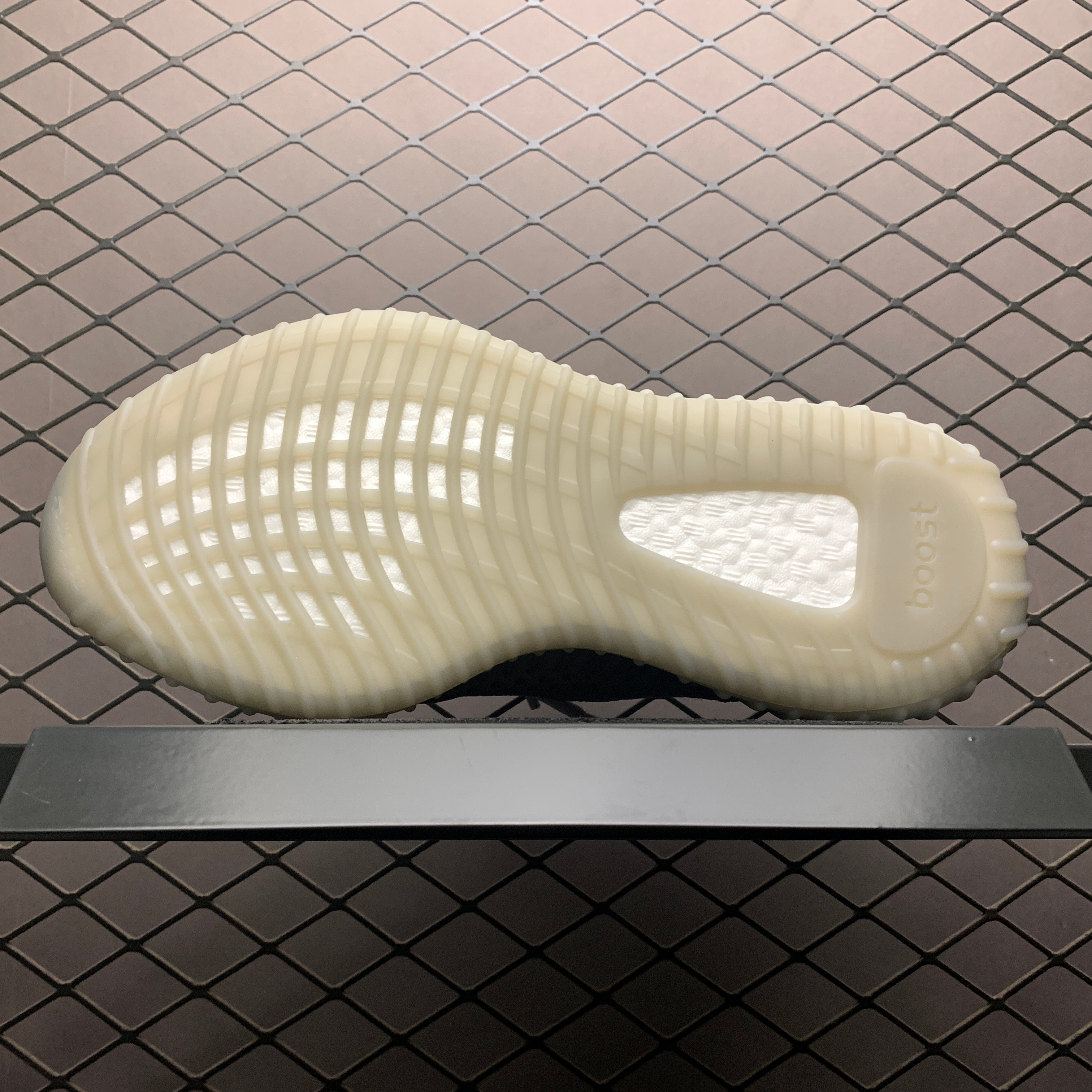 Yupoo Shoes: Premium Yeezy Yupoo Sneakers image 5
