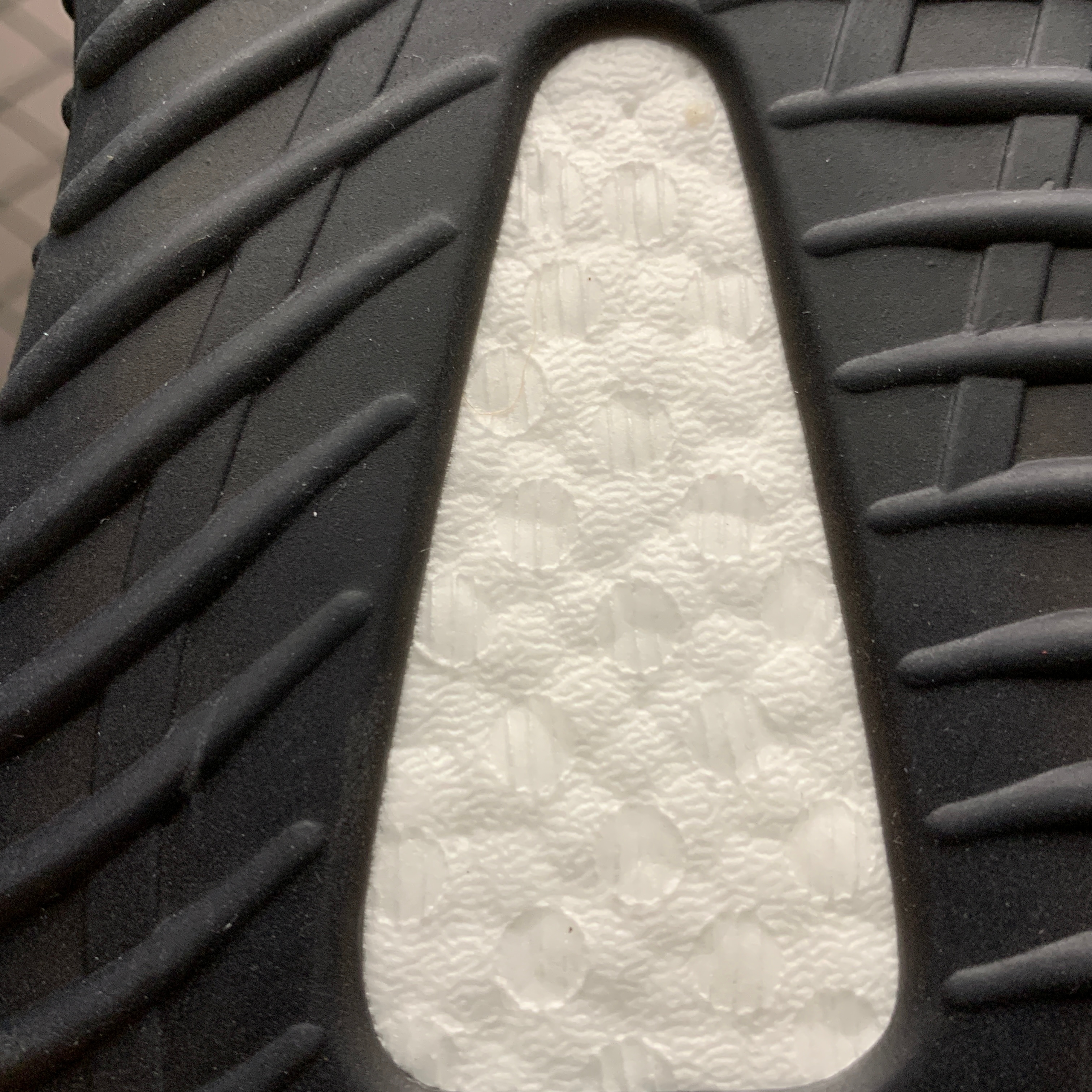 Yupoo Shoes: Premium Yeezy Yupoo Sneakers image 11