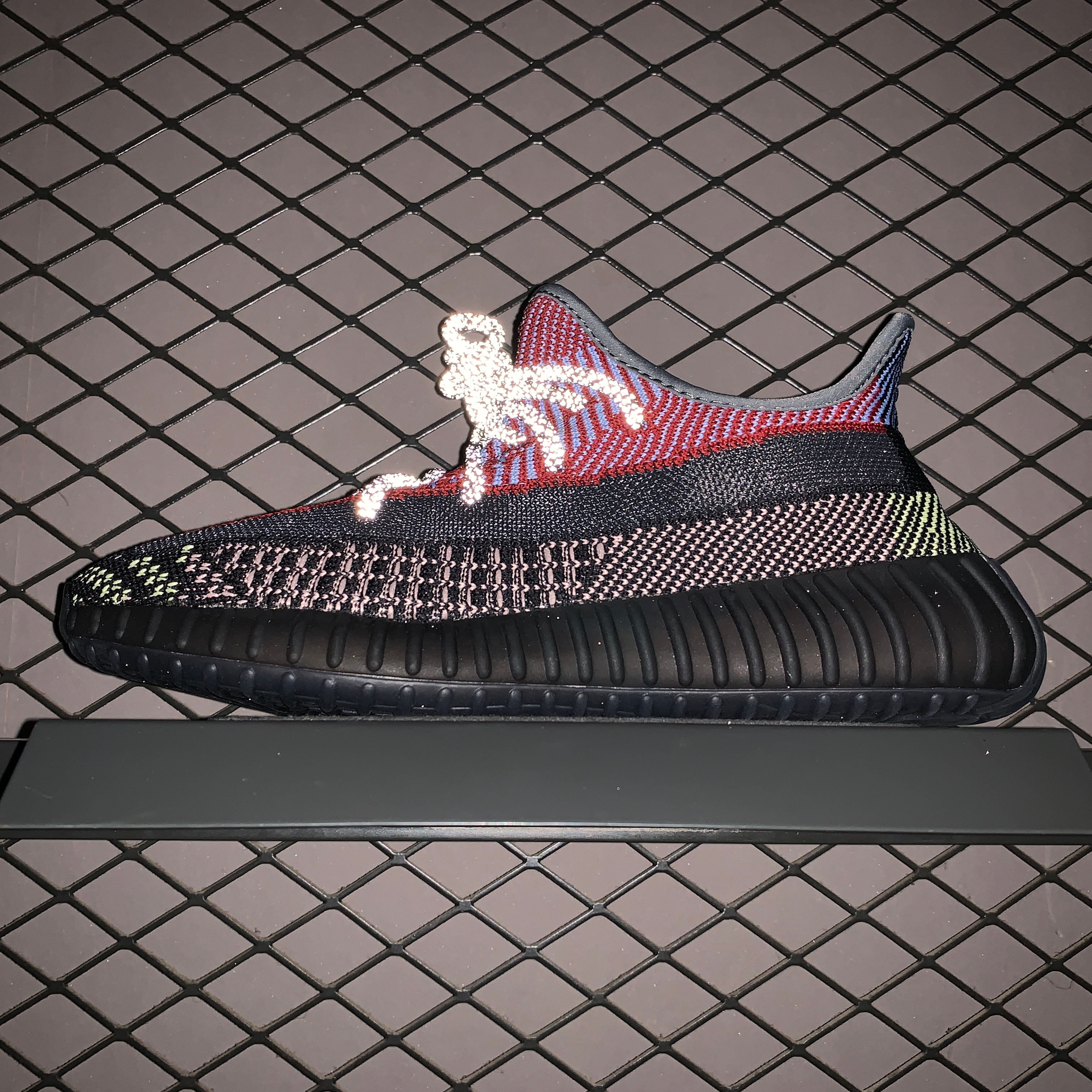 Yupoo Shoes: Premium Yeezy Yupoo Sneakers image 13