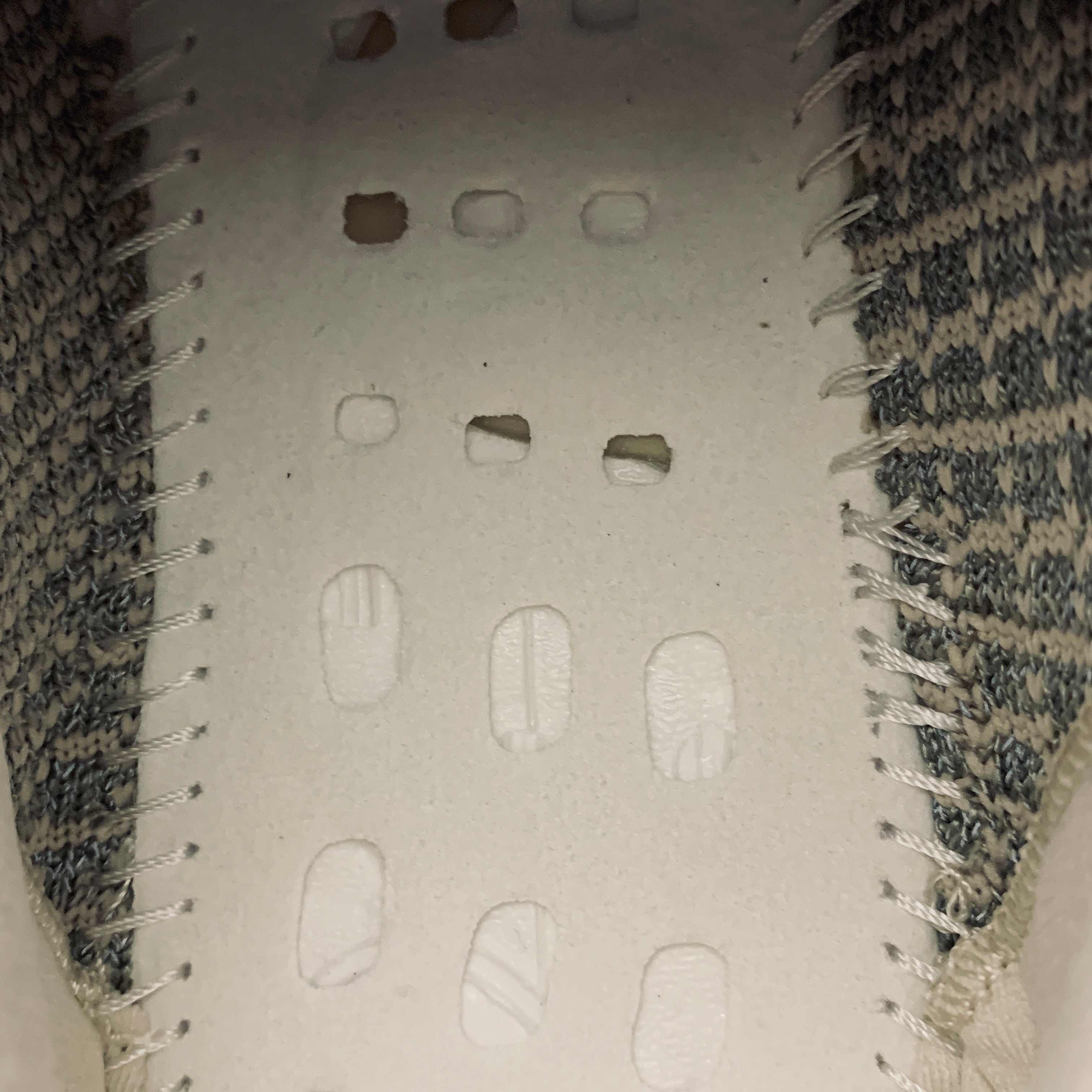 Yupoo Shoes: Premium Yeezy Yupoo Sneakers image 13