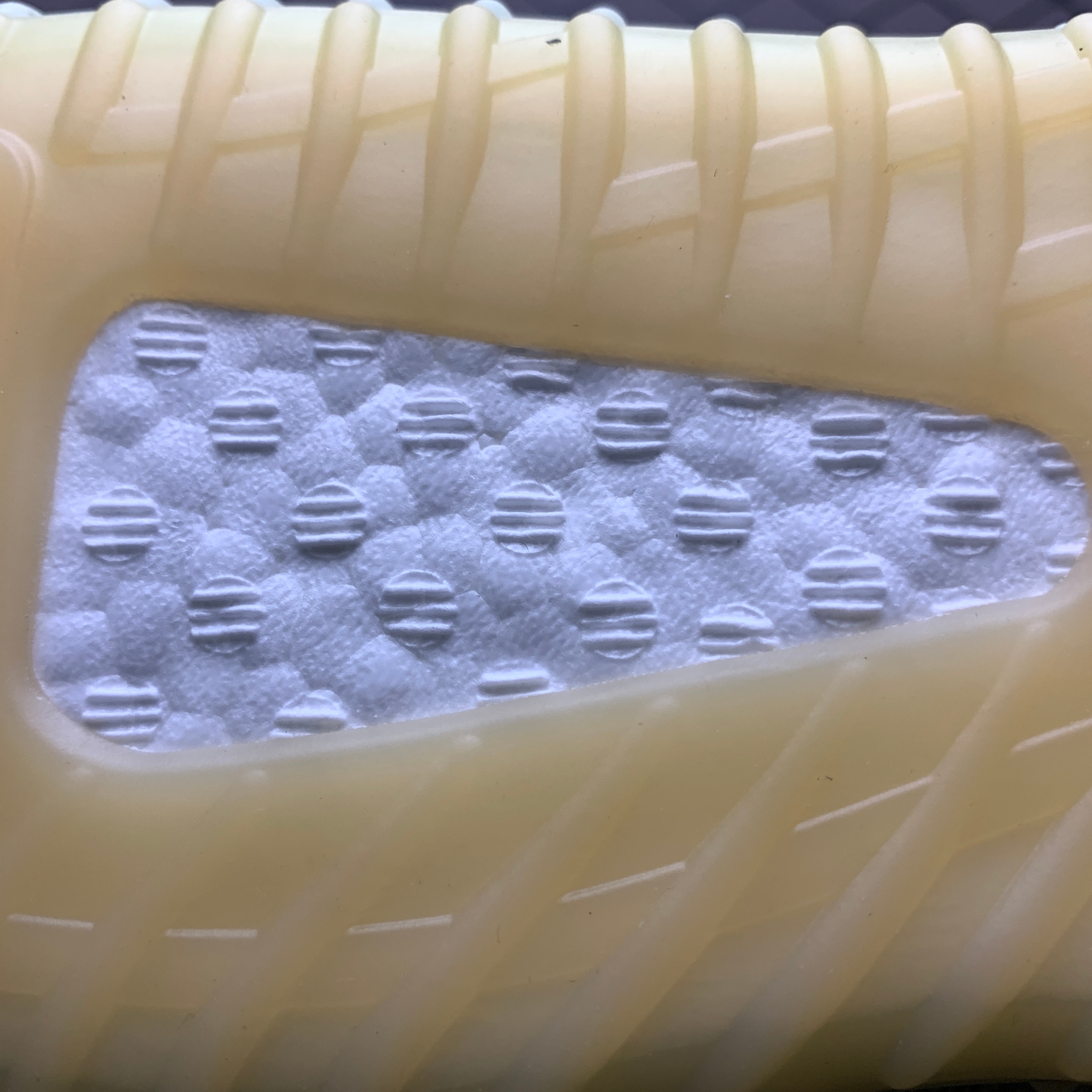 Yupoo Shoes: Premium Yeezy Yupoo Sneakers image 18