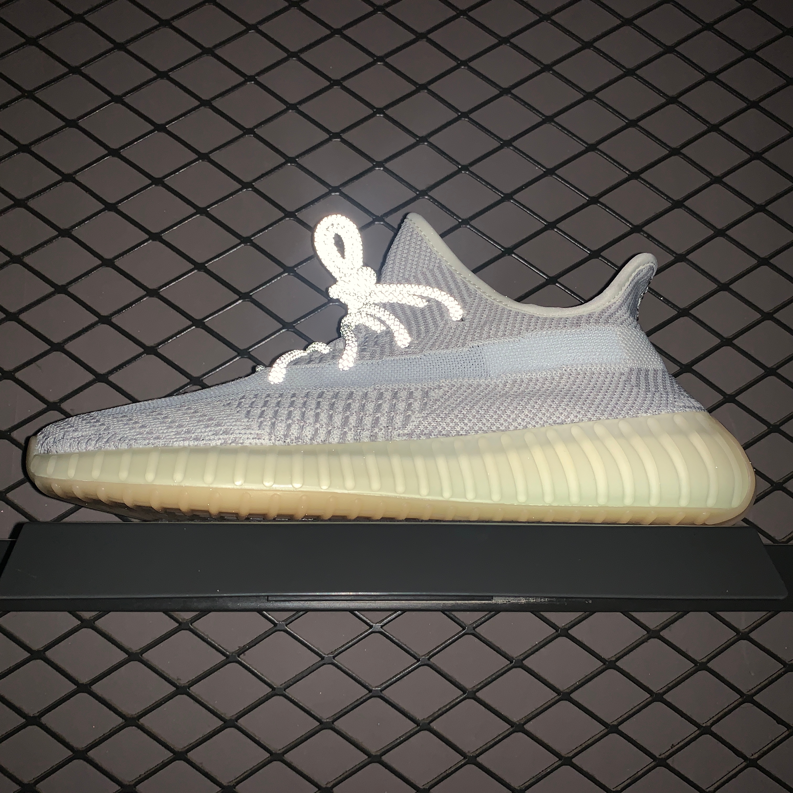 Yupoo Shoes: Premium Yeezy Yupoo Sneakers image 9