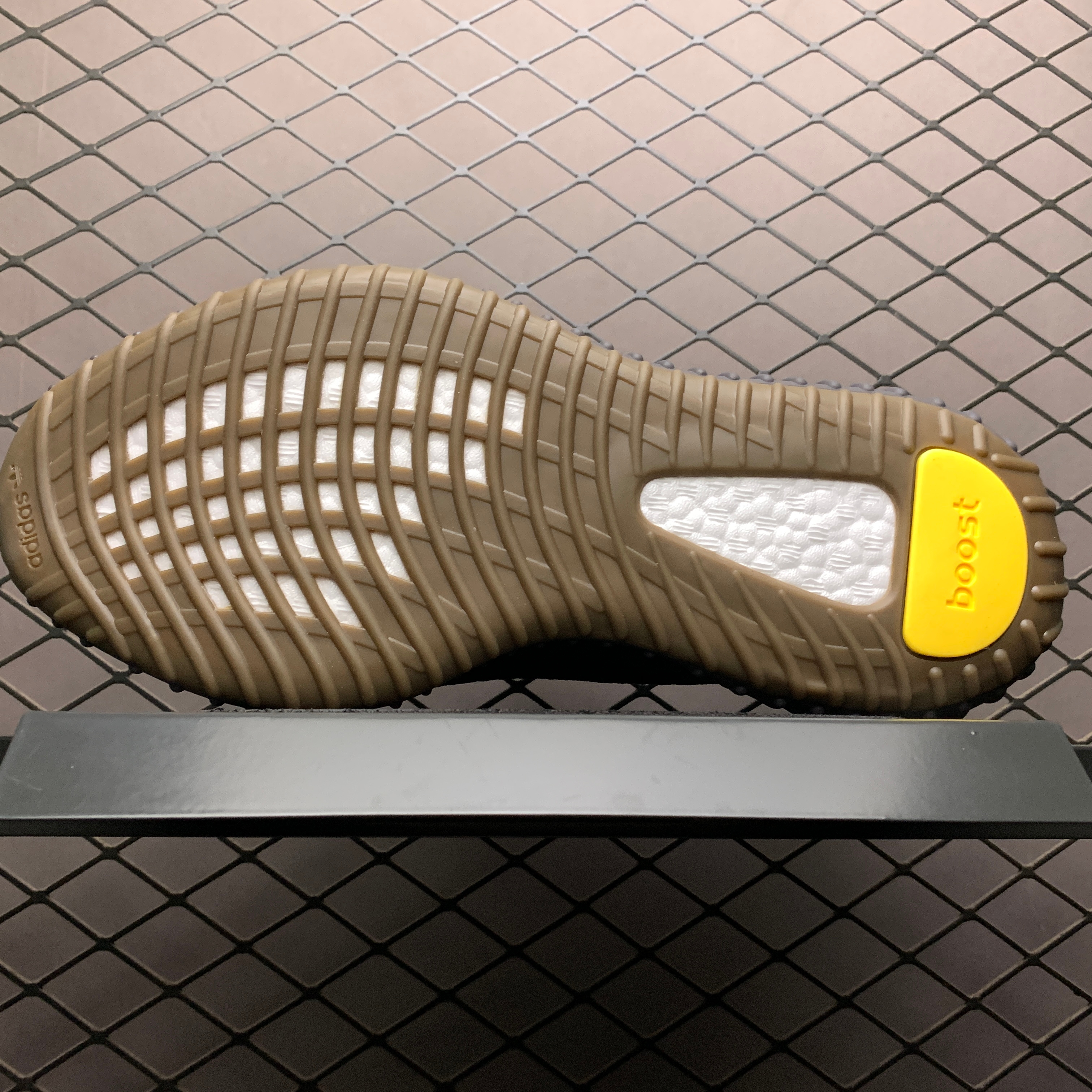 Yupoo Shoes: Premium Yeezy Yupoo Sneakers image 5