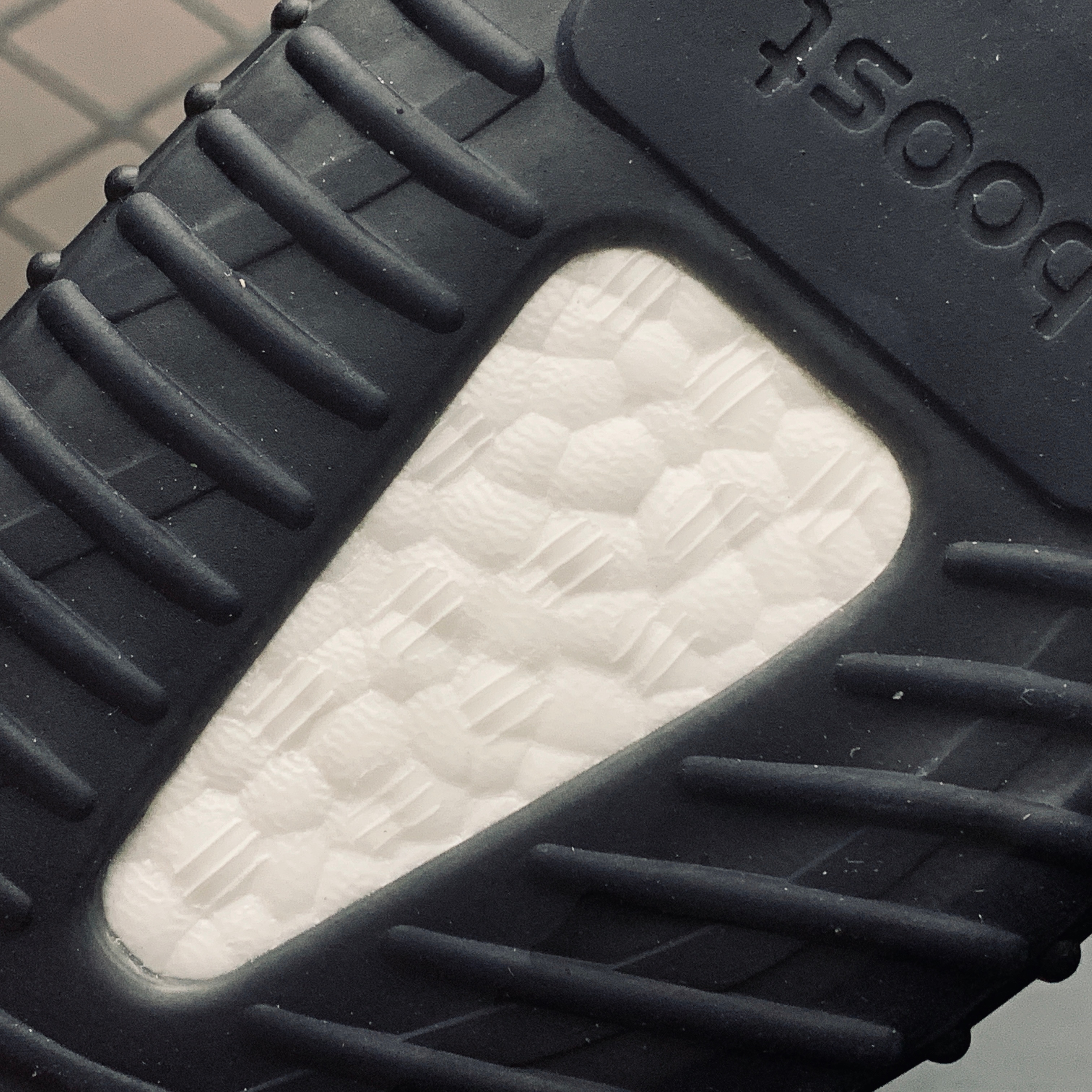 Yupoo Shoes: Premium Yeezy Yupoo Sneakers image 12