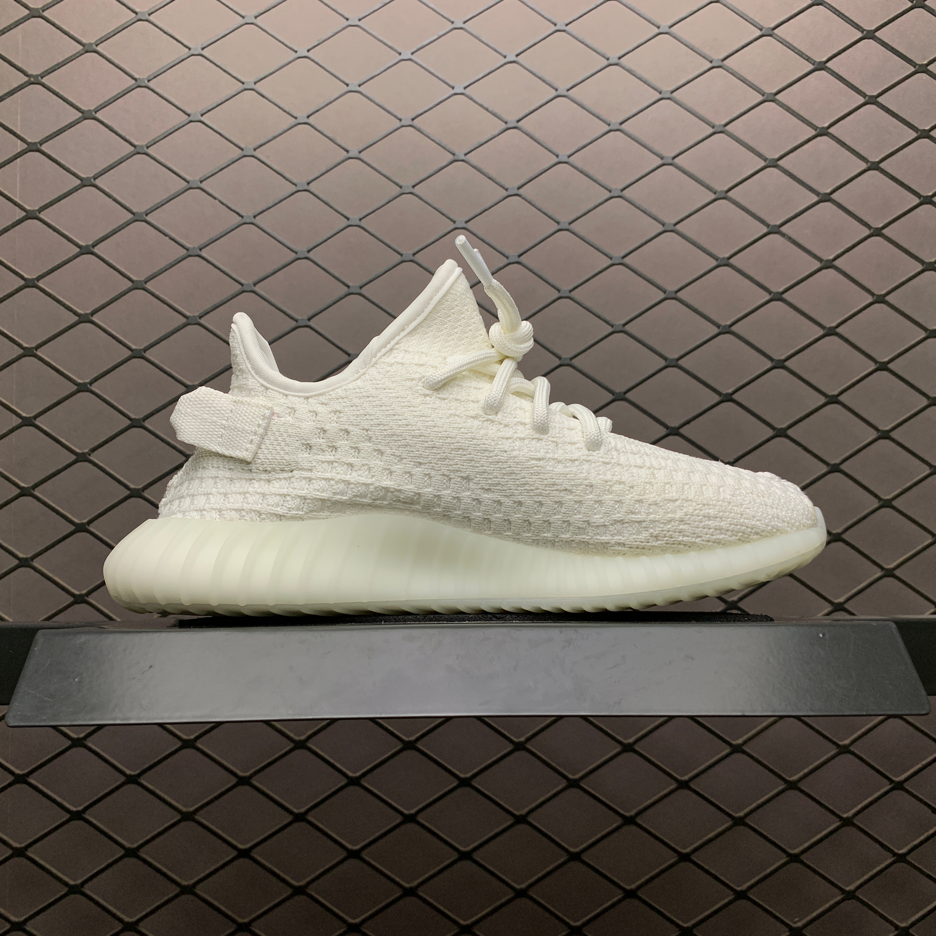 Yupoo Shoes: Premium Yeezy Yupoo Sneakers image 3