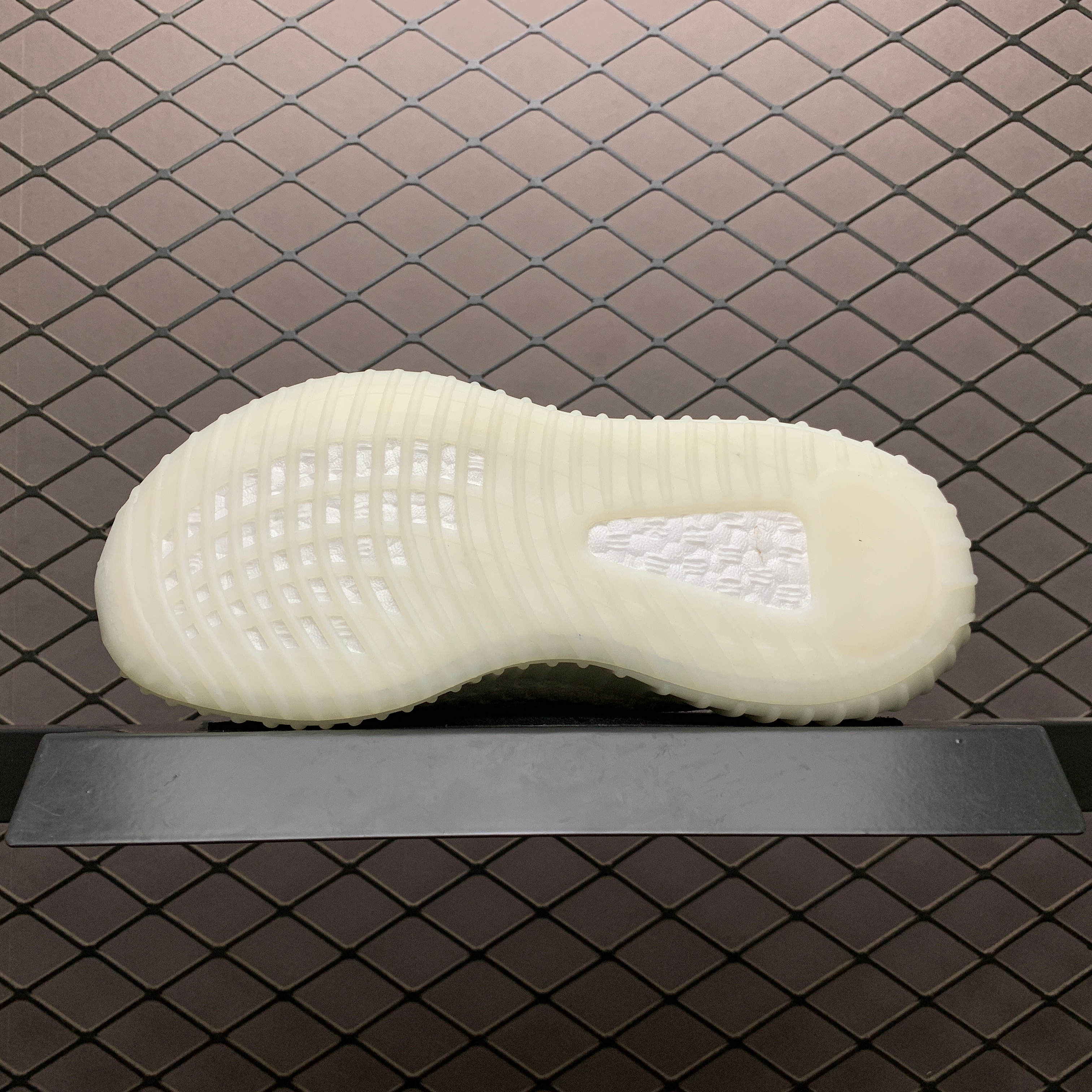 Yupoo Shoes: Premium Yeezy Yupoo Sneakers image 5