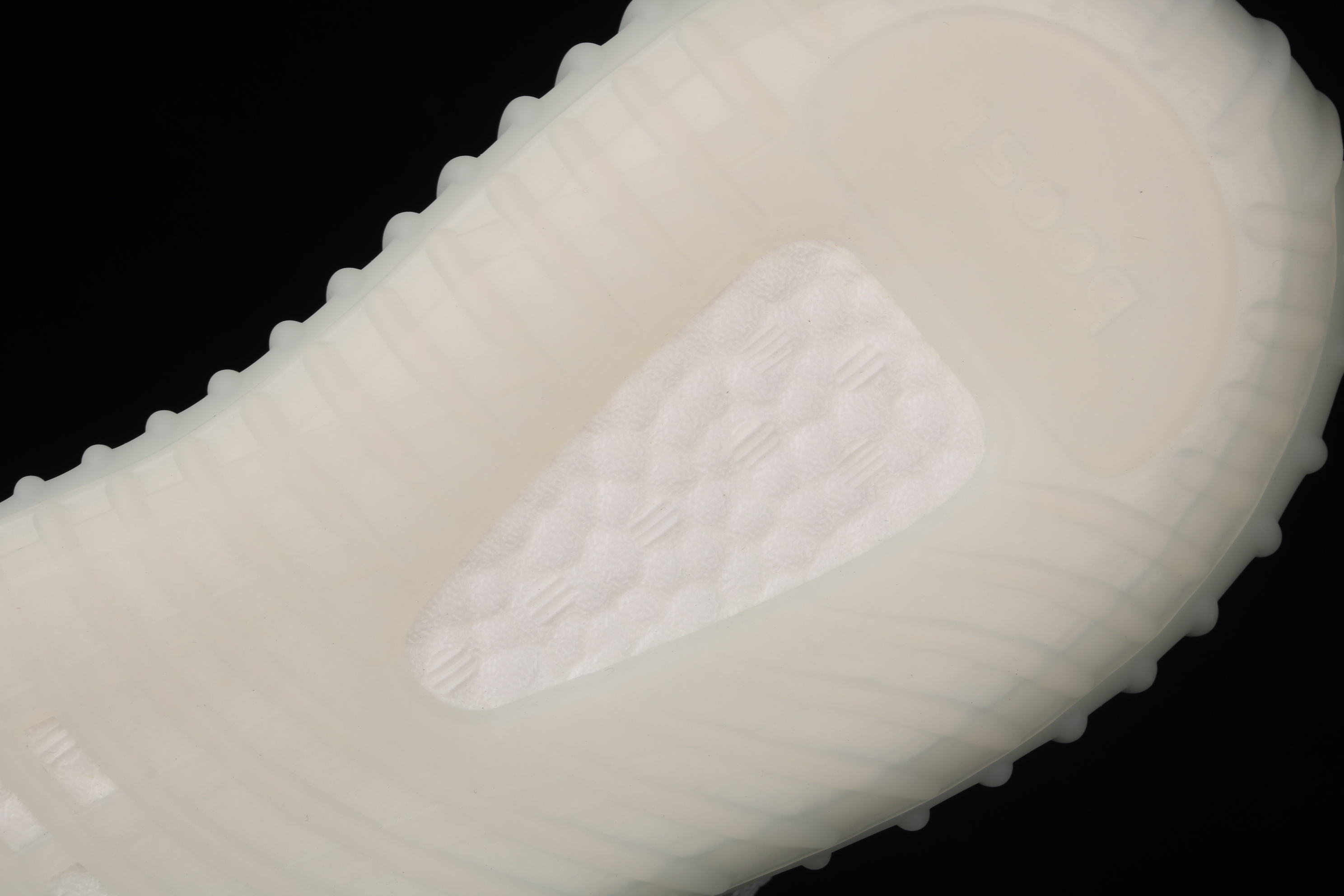 Yupoo Shoes: Premium Yeezy Yupoo Sneakers image 16