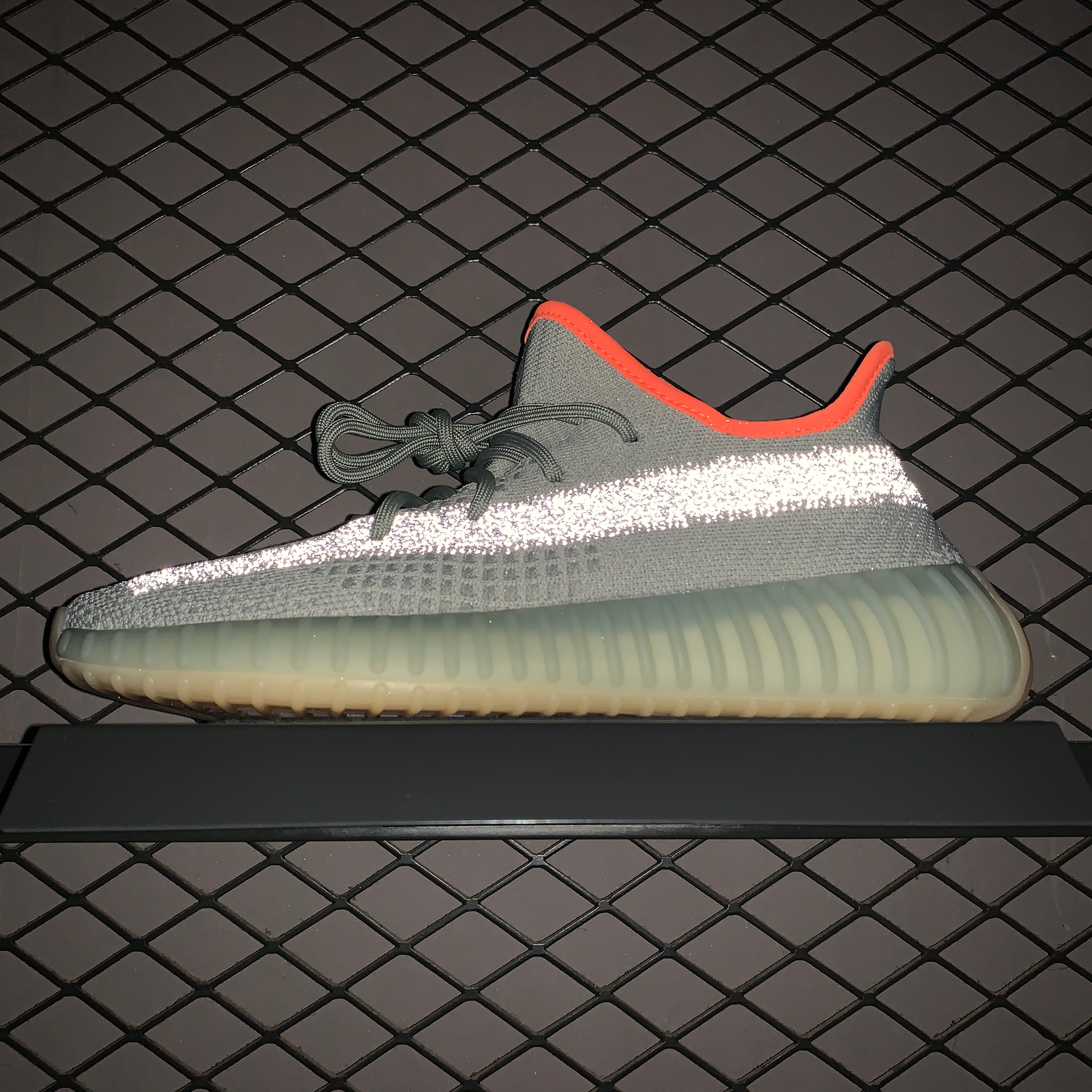 Yupoo Shoes: Premium Yeezy Yupoo Sneakers image 16
