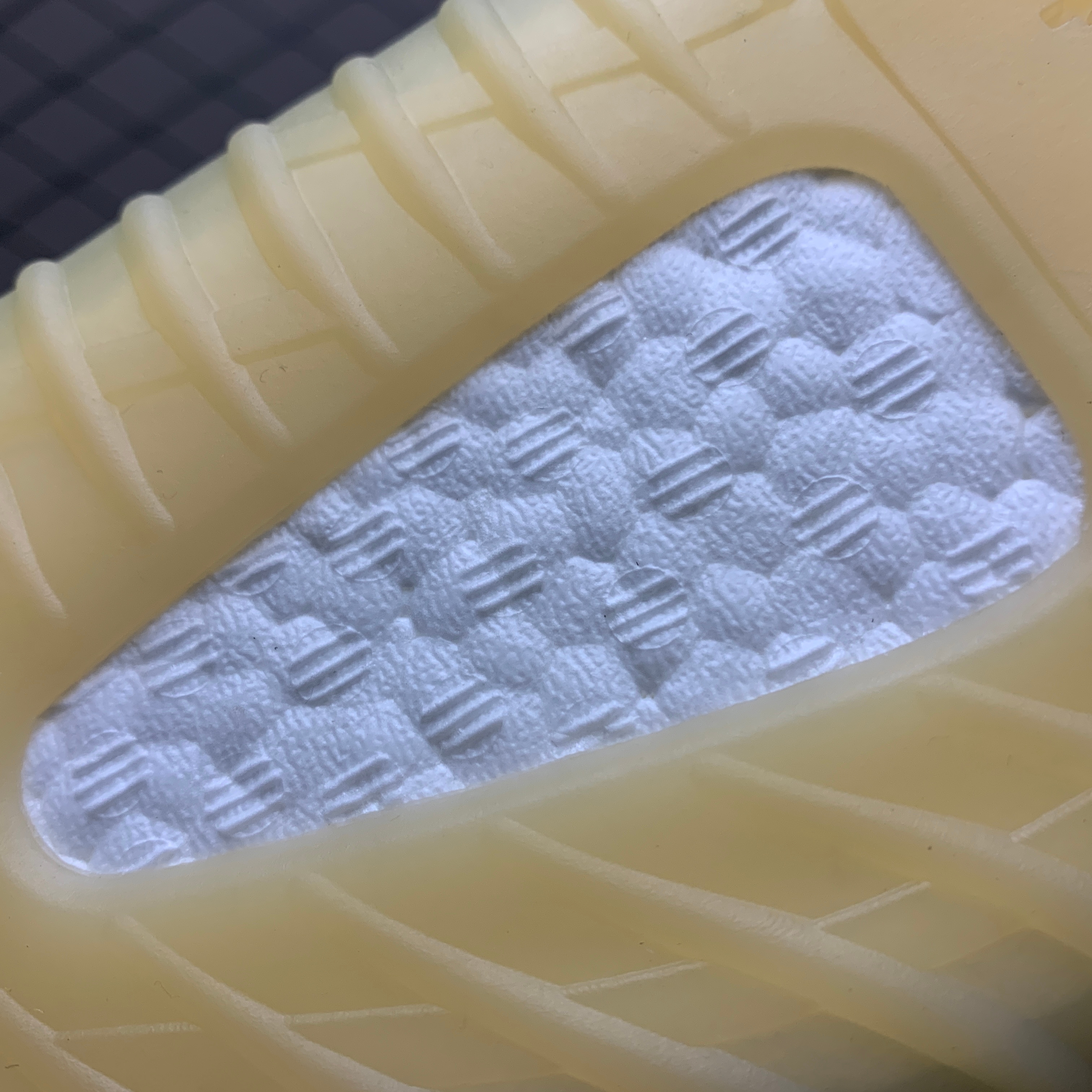 Yupoo Shoes: Premium Yeezy Yupoo Sneakers image 18