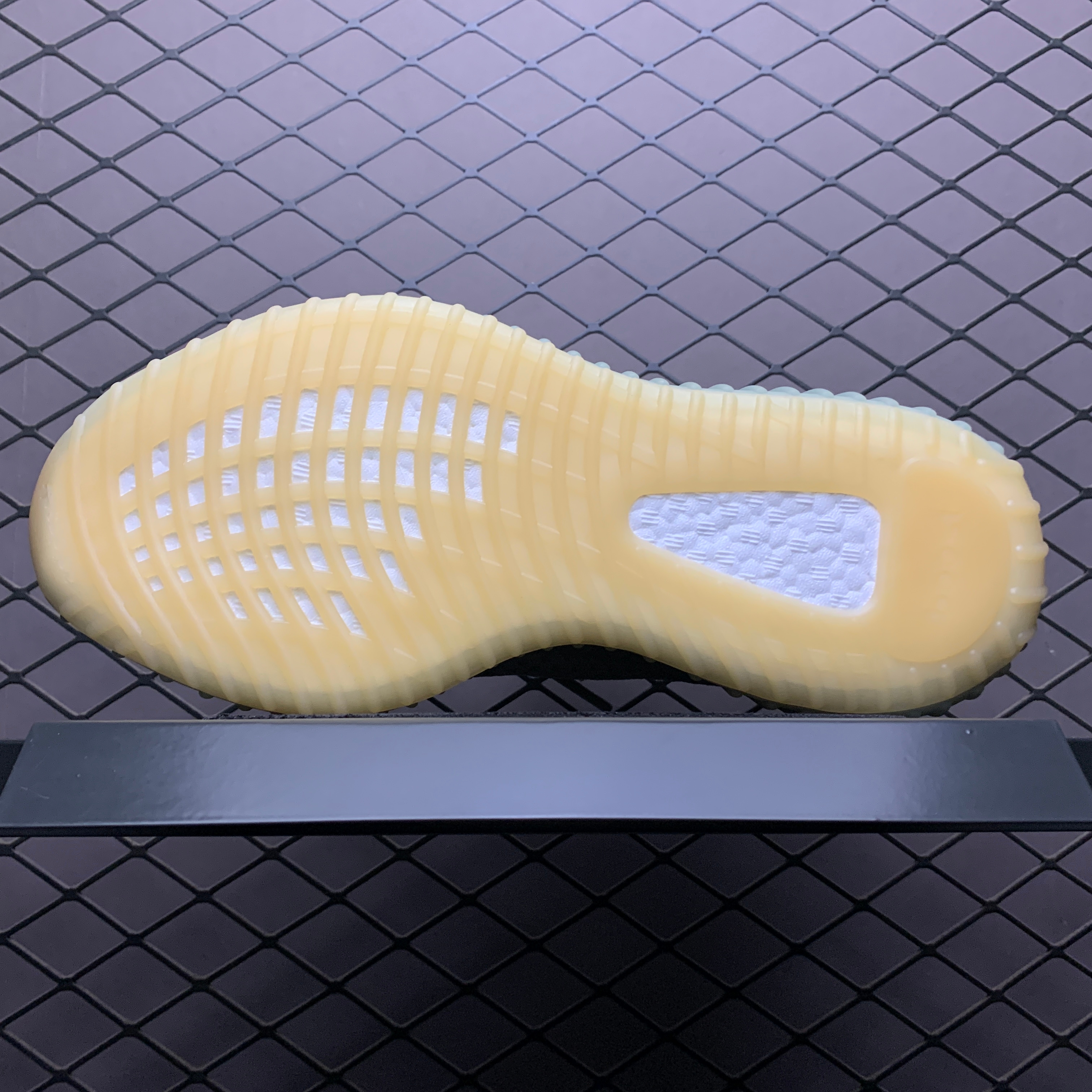 Yupoo Shoes: Premium Yeezy Yupoo Sneakers image 5