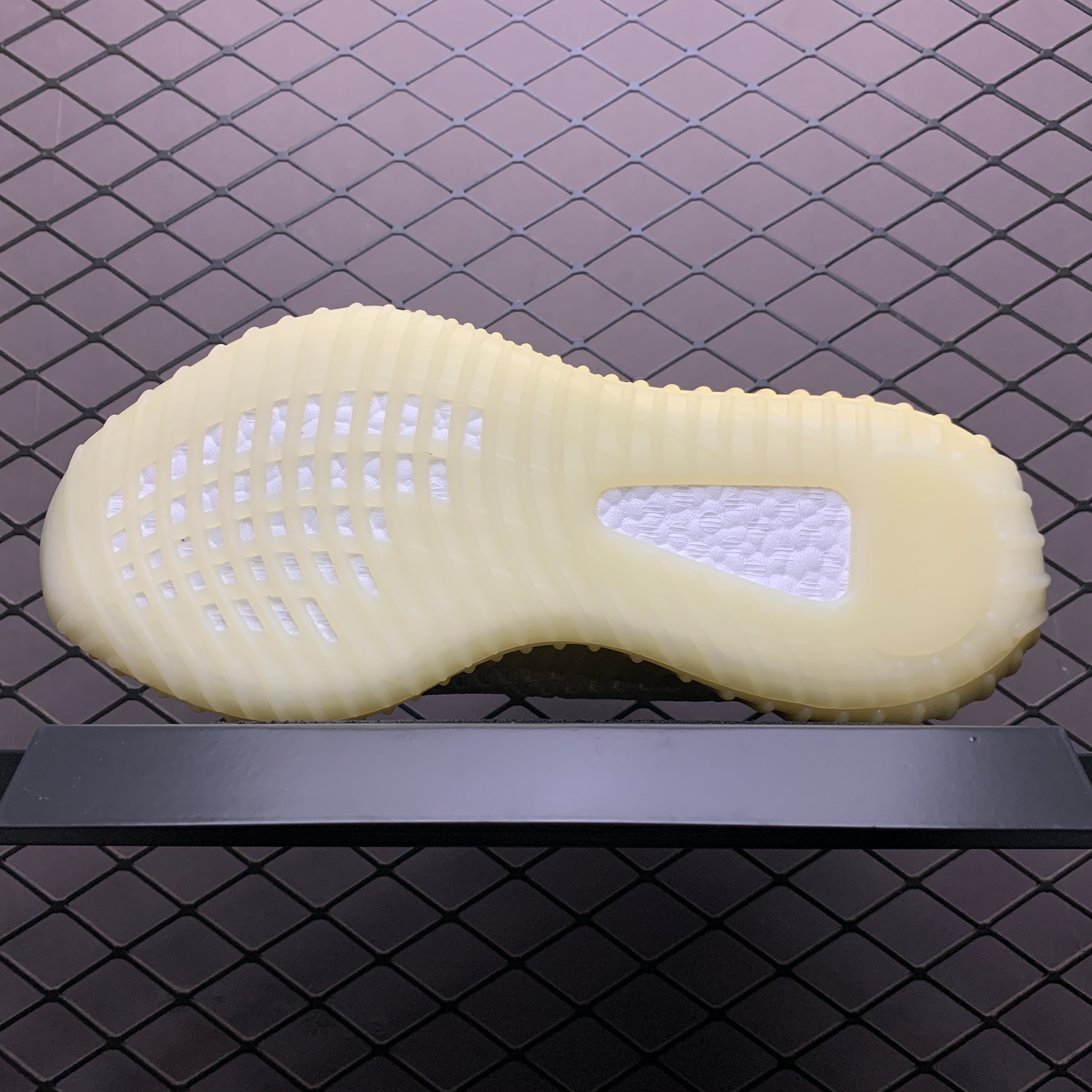 Yupoo Shoes: Premium Yeezy Yupoo Sneakers image 5