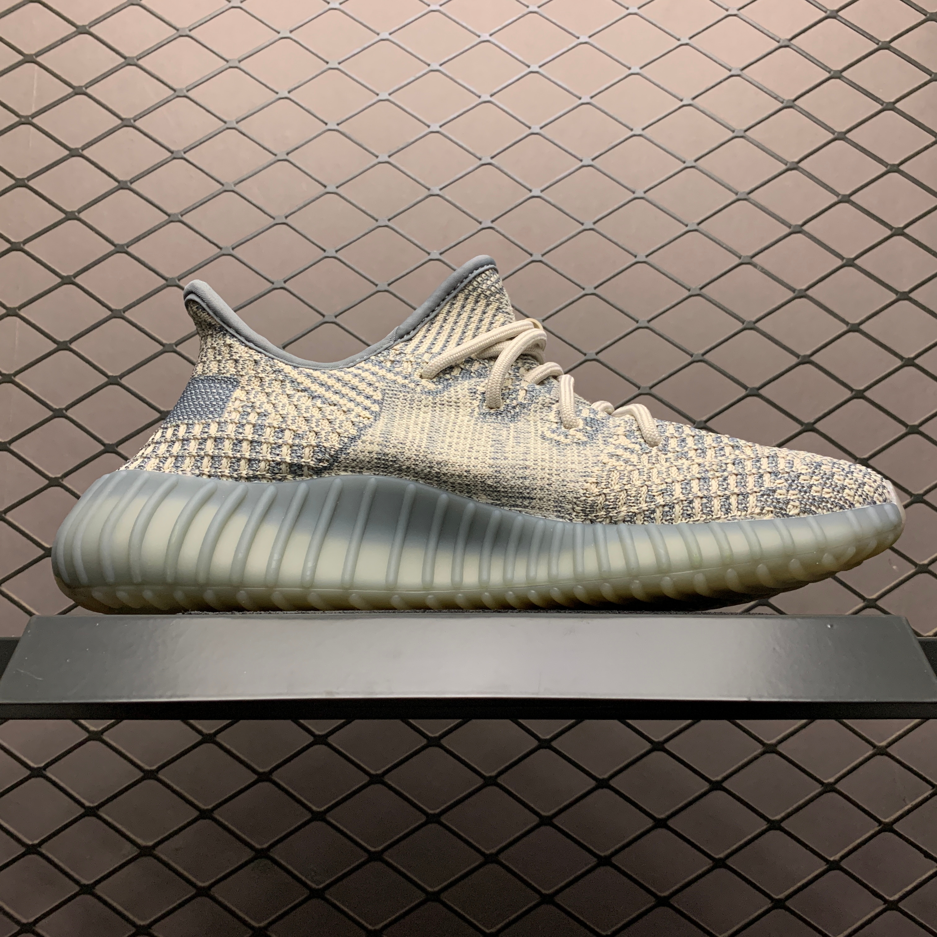 Yupoo Shoes: Premium Yeezy Yupoo Sneakers image 3