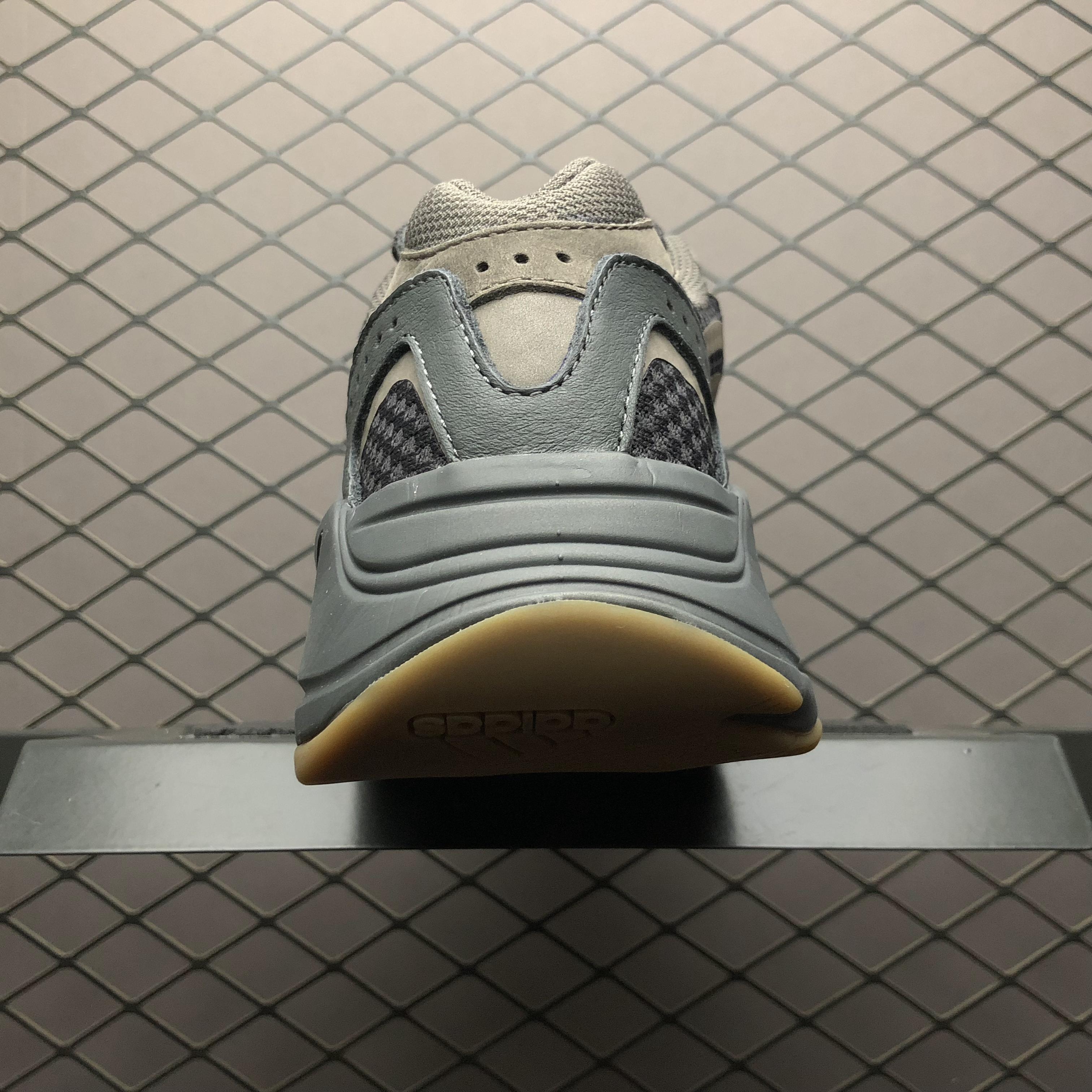 Yupoo Shoes: Premium Yeezy Yupoo Sneakers image 2