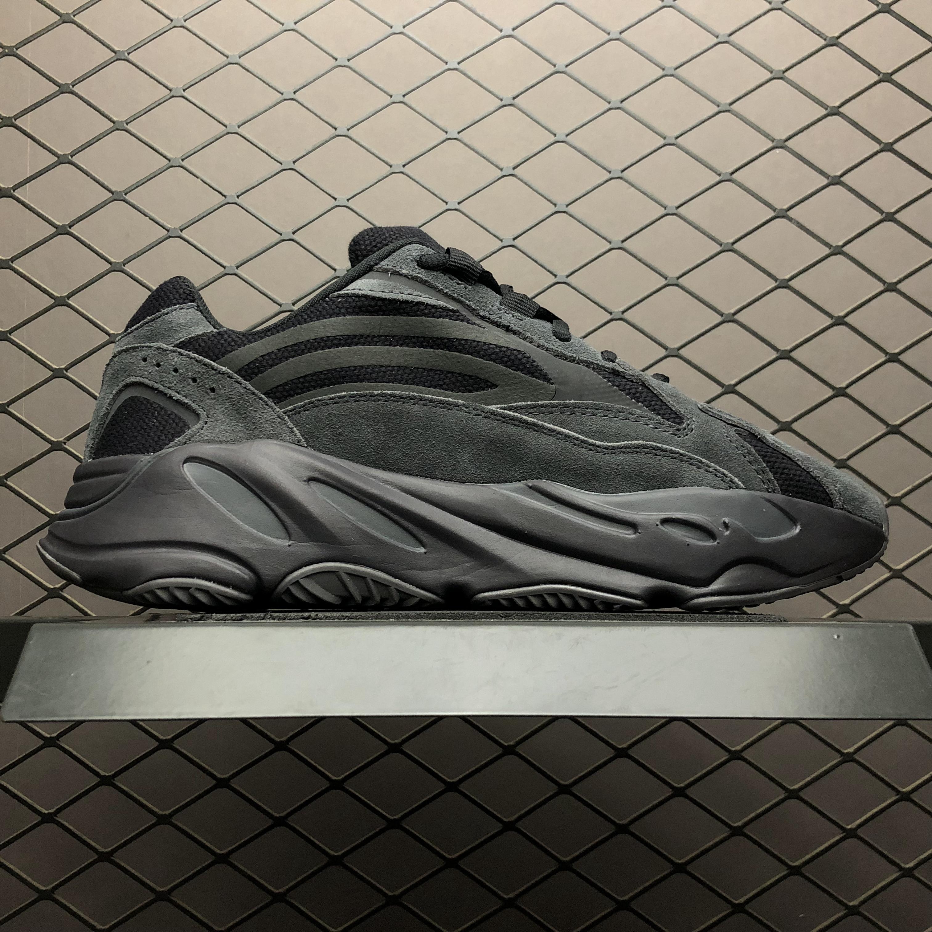 Yupoo Shoes: Premium Yeezy Yupoo Sneakers image 4