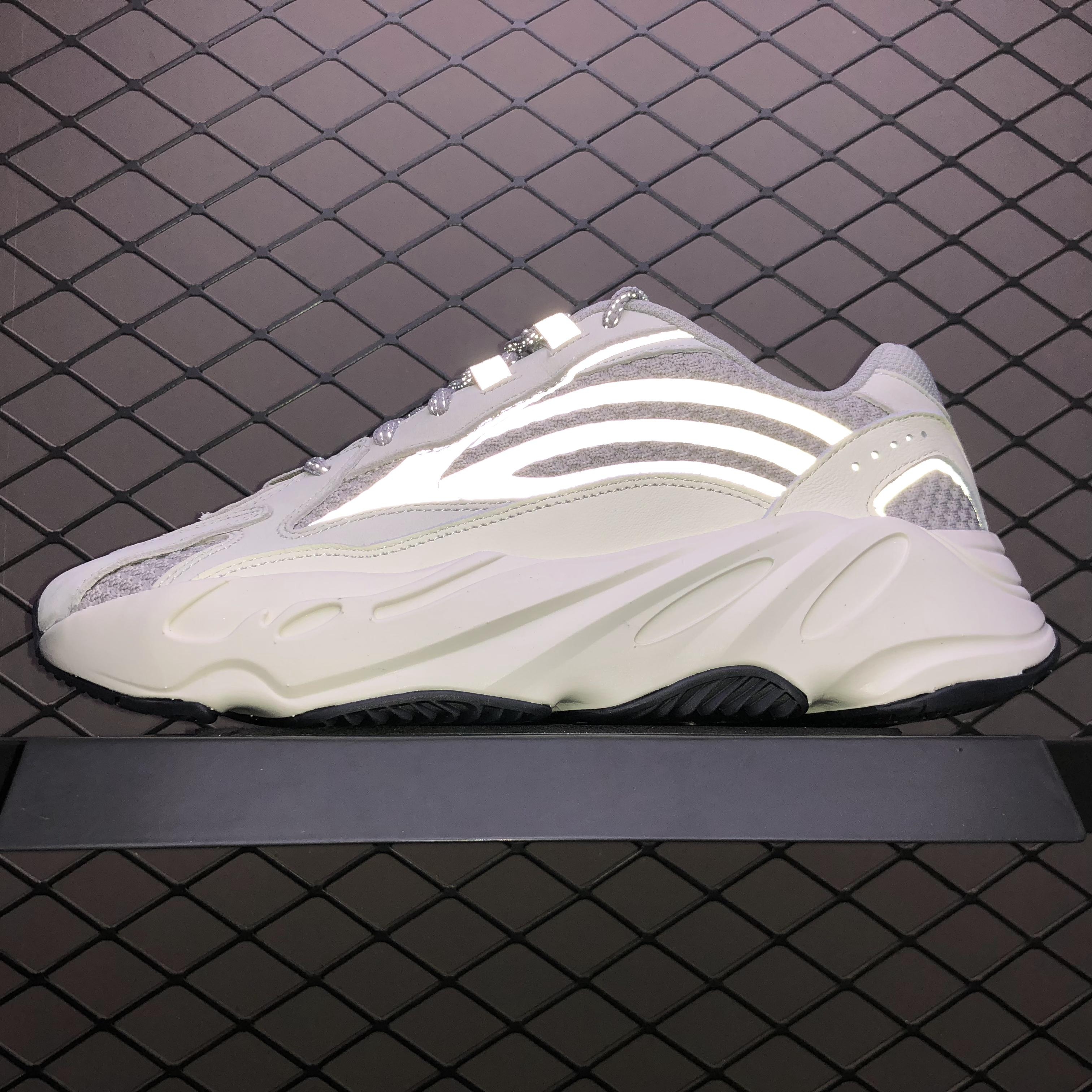 Yupoo Shoes: Premium Yeezy Yupoo Sneakers image 10