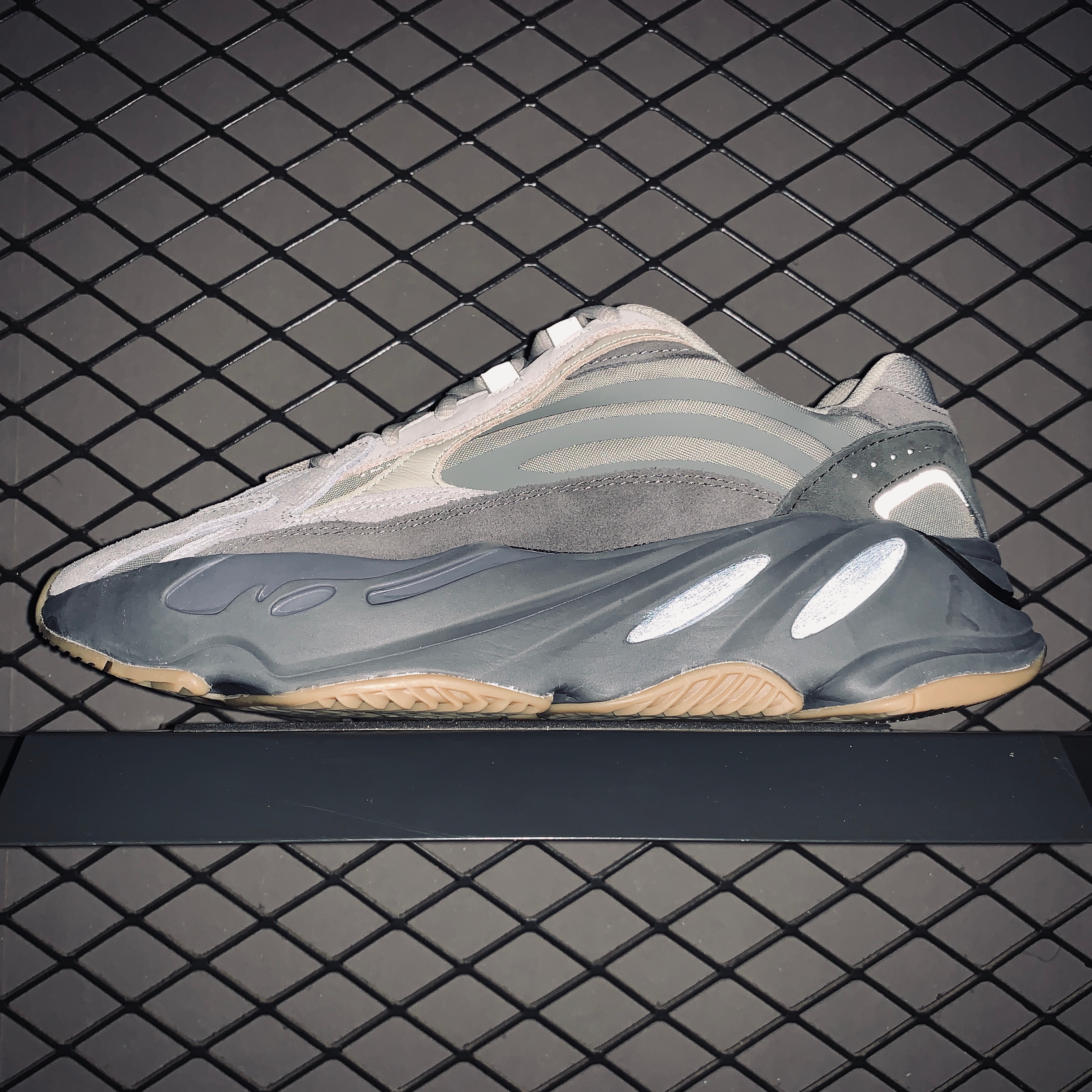 Yupoo Shoes: Premium Yeezy Yupoo Sneakers image 9