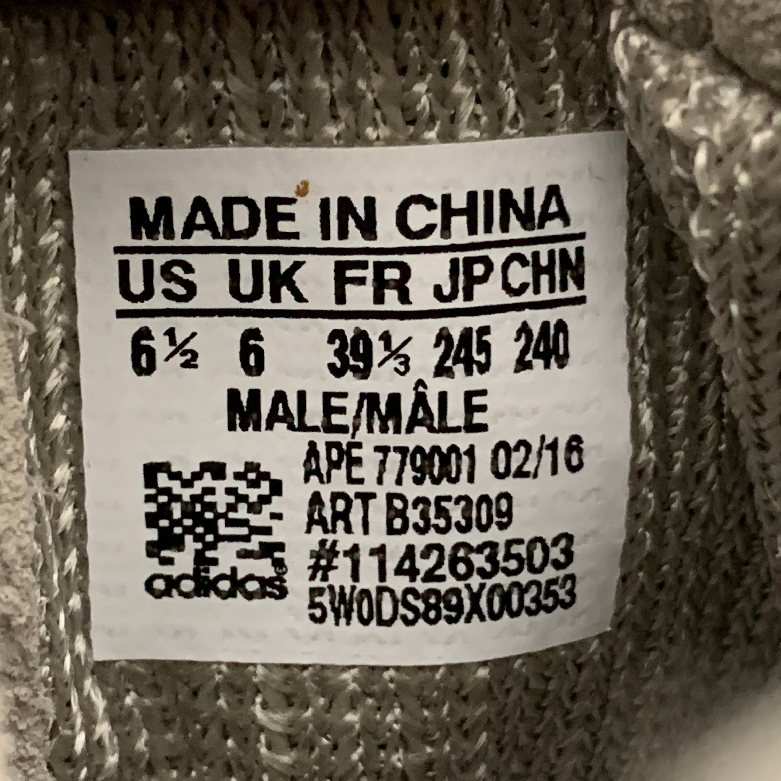 Yupoo Shoes: Premium Yeezy Yupoo Sneakers image 11