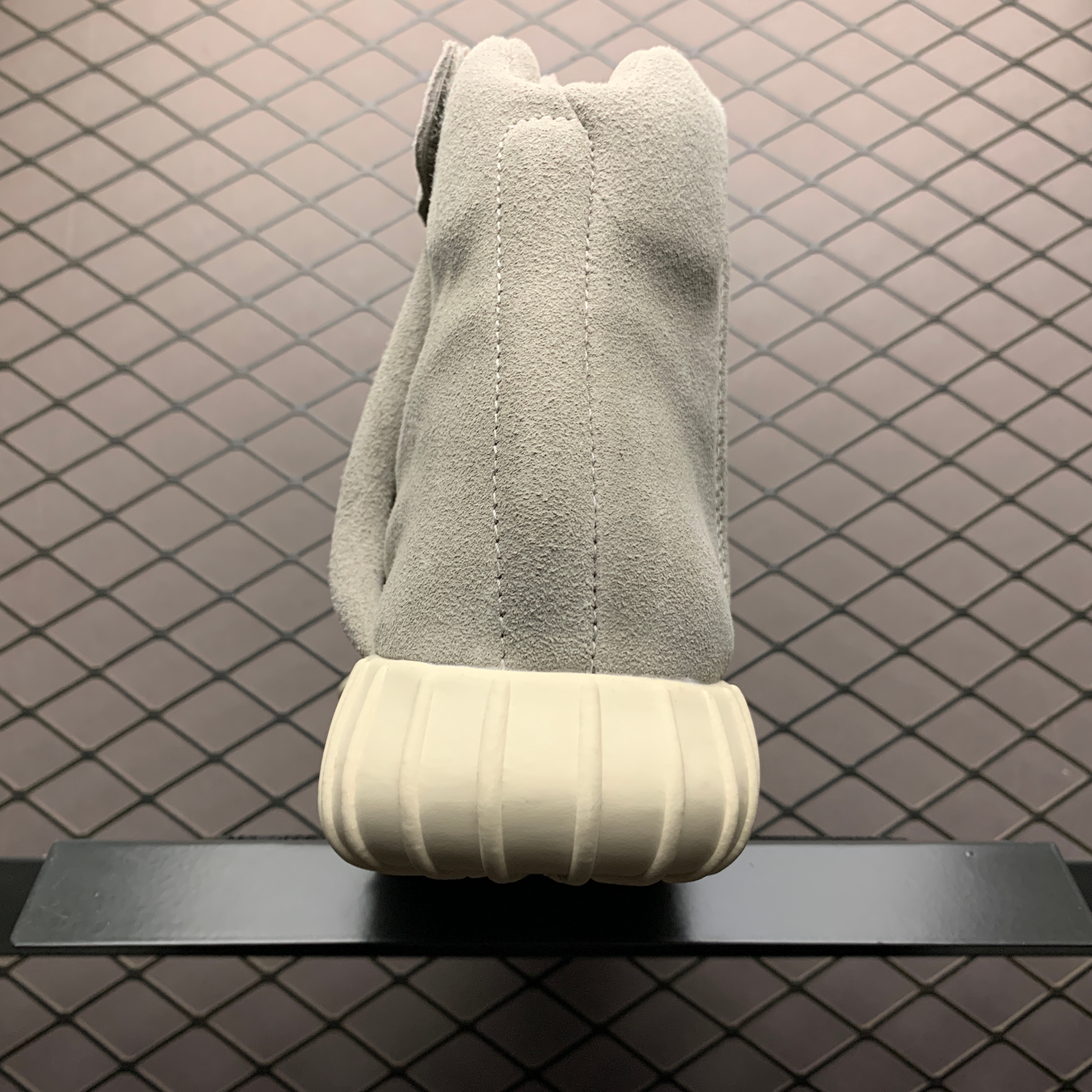 Yupoo Shoes: Premium Yeezy Yupoo Sneakers image 2