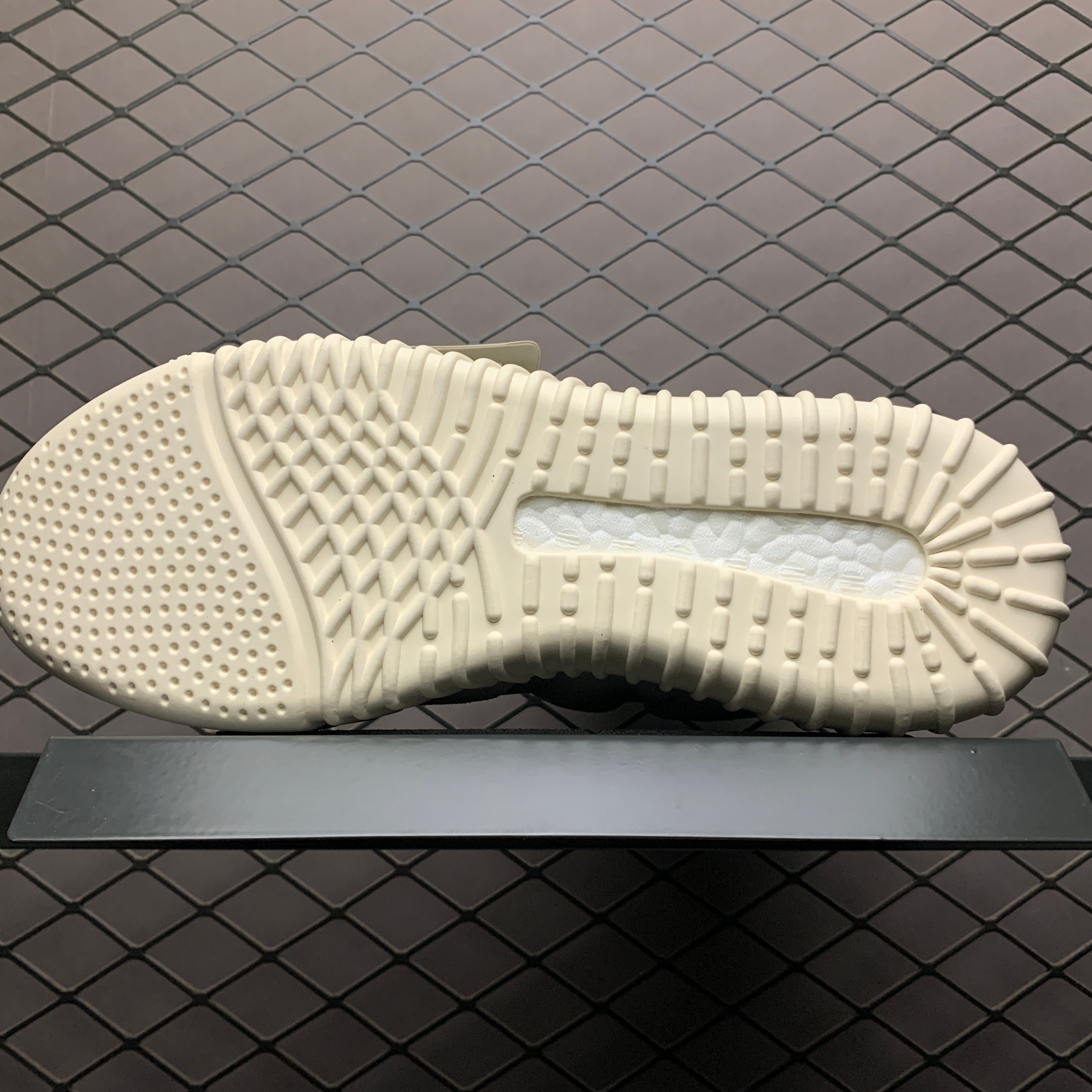 Yupoo Shoes: Premium Yeezy Yupoo Sneakers image 5