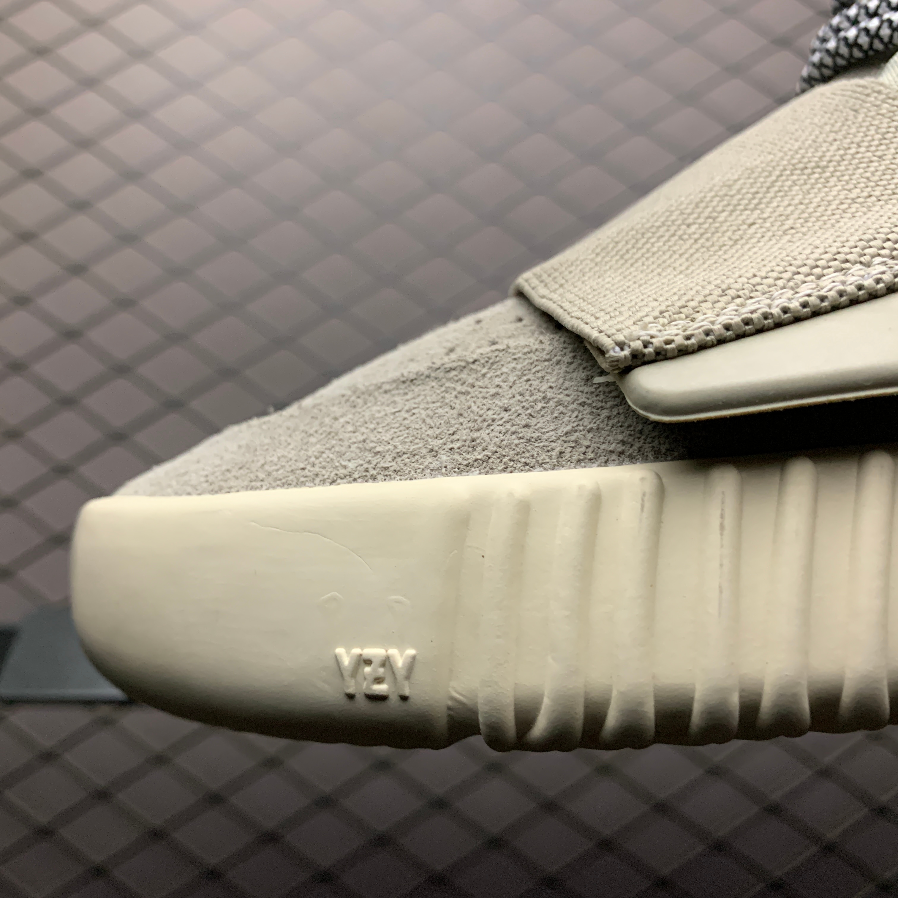 Yupoo Shoes: Premium Yeezy Yupoo Sneakers image 6
