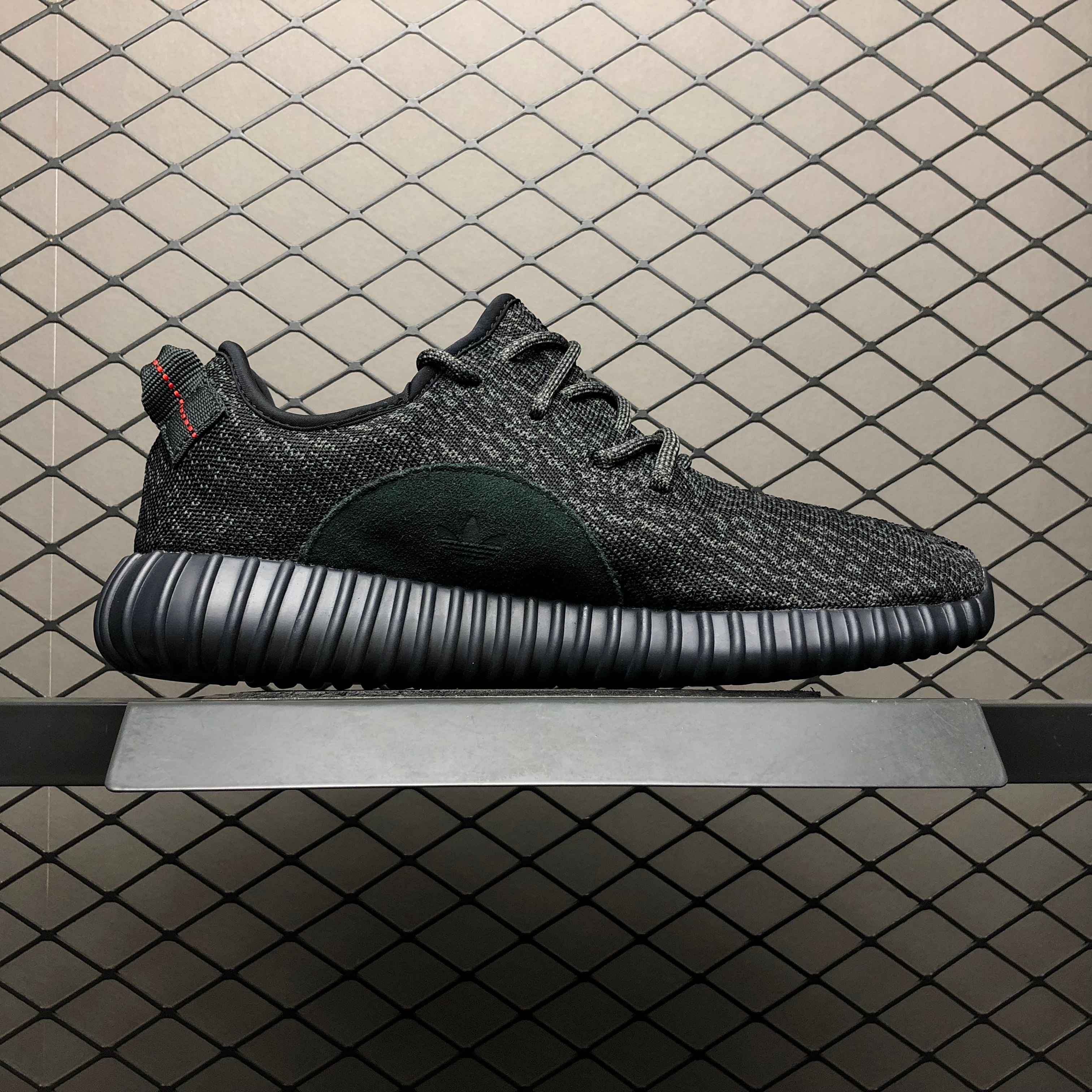 Yupoo Shoes: Premium Yeezy Yupoo Sneakers image 17