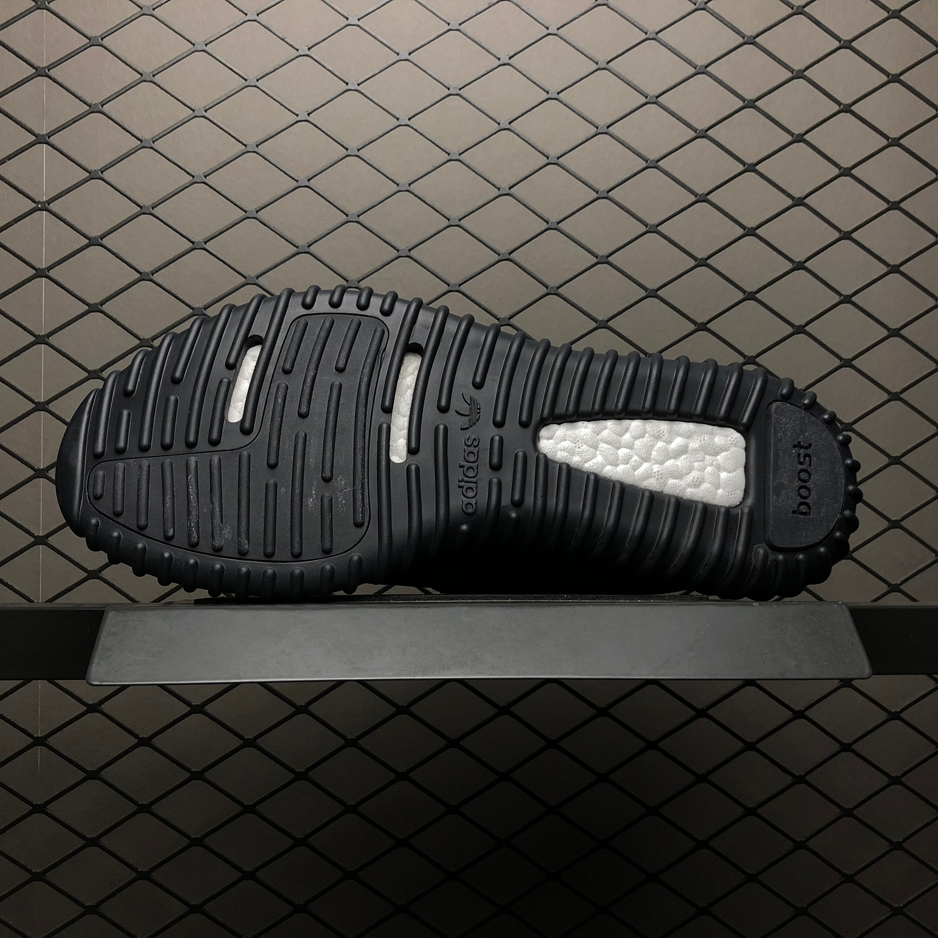 Yupoo Shoes: Premium Yeezy Yupoo Sneakers image 19