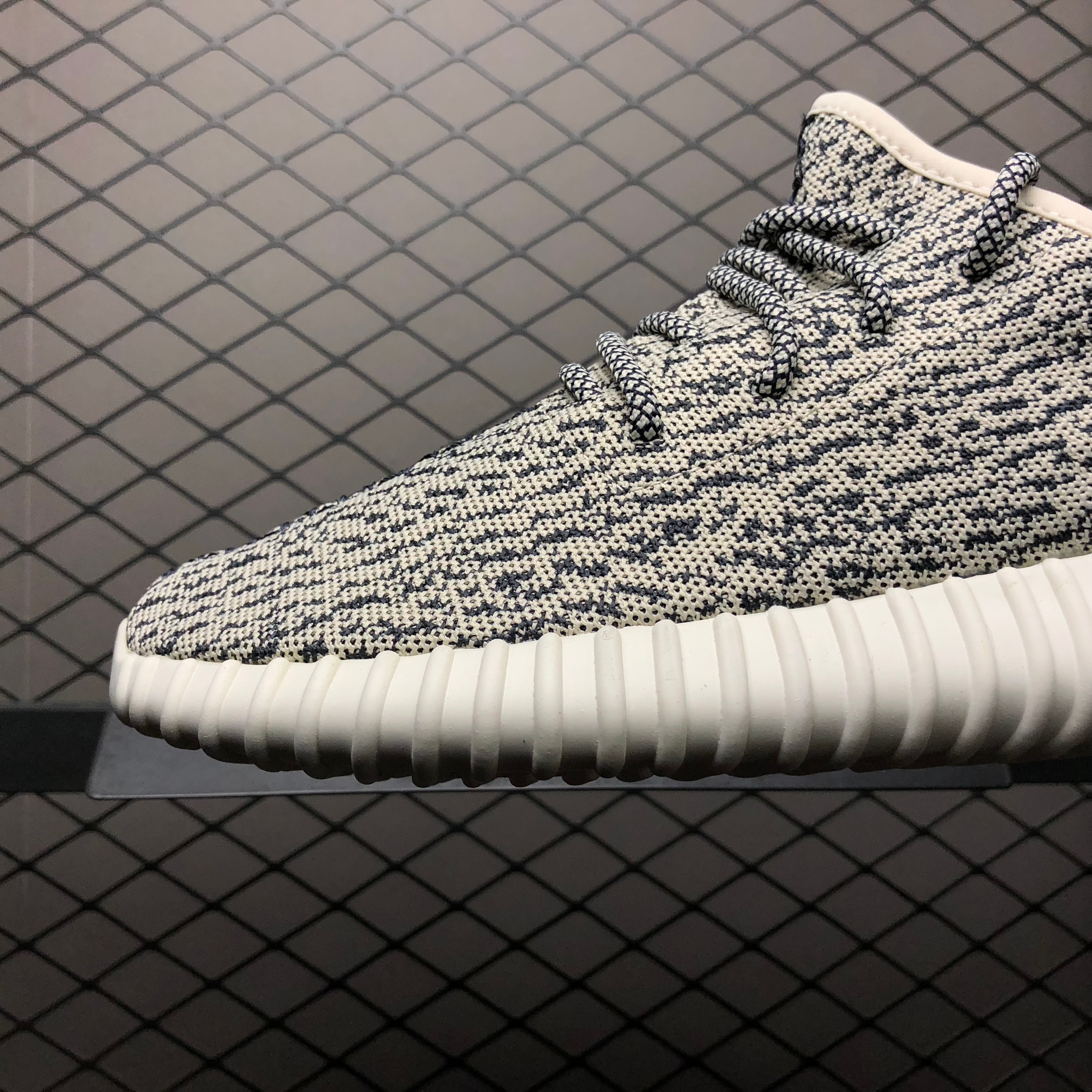 Yupoo Shoes: Premium Yeezy Yupoo Sneakers image 18