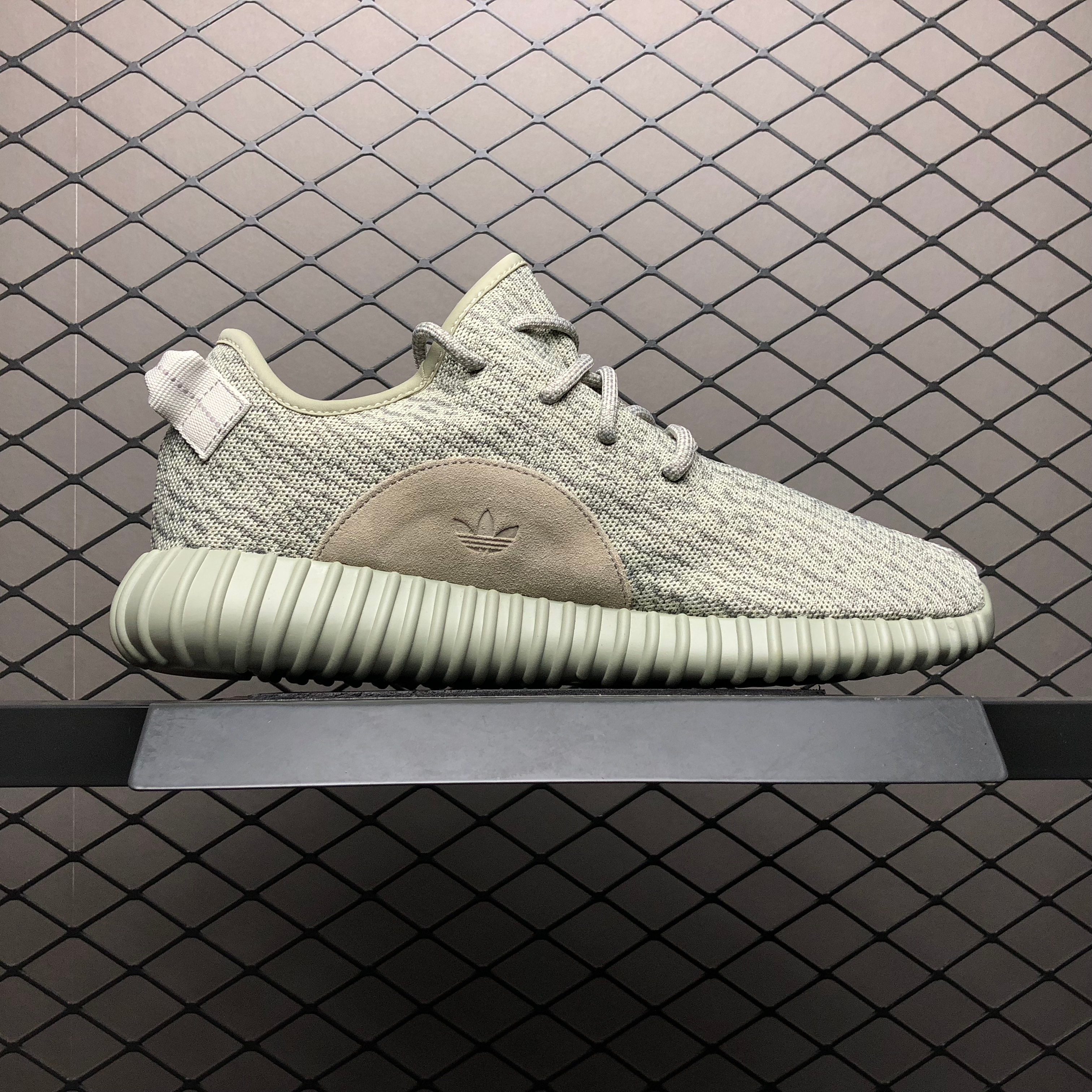 Yupoo Shoes: Premium Yeezy Yupoo Sneakers image 3