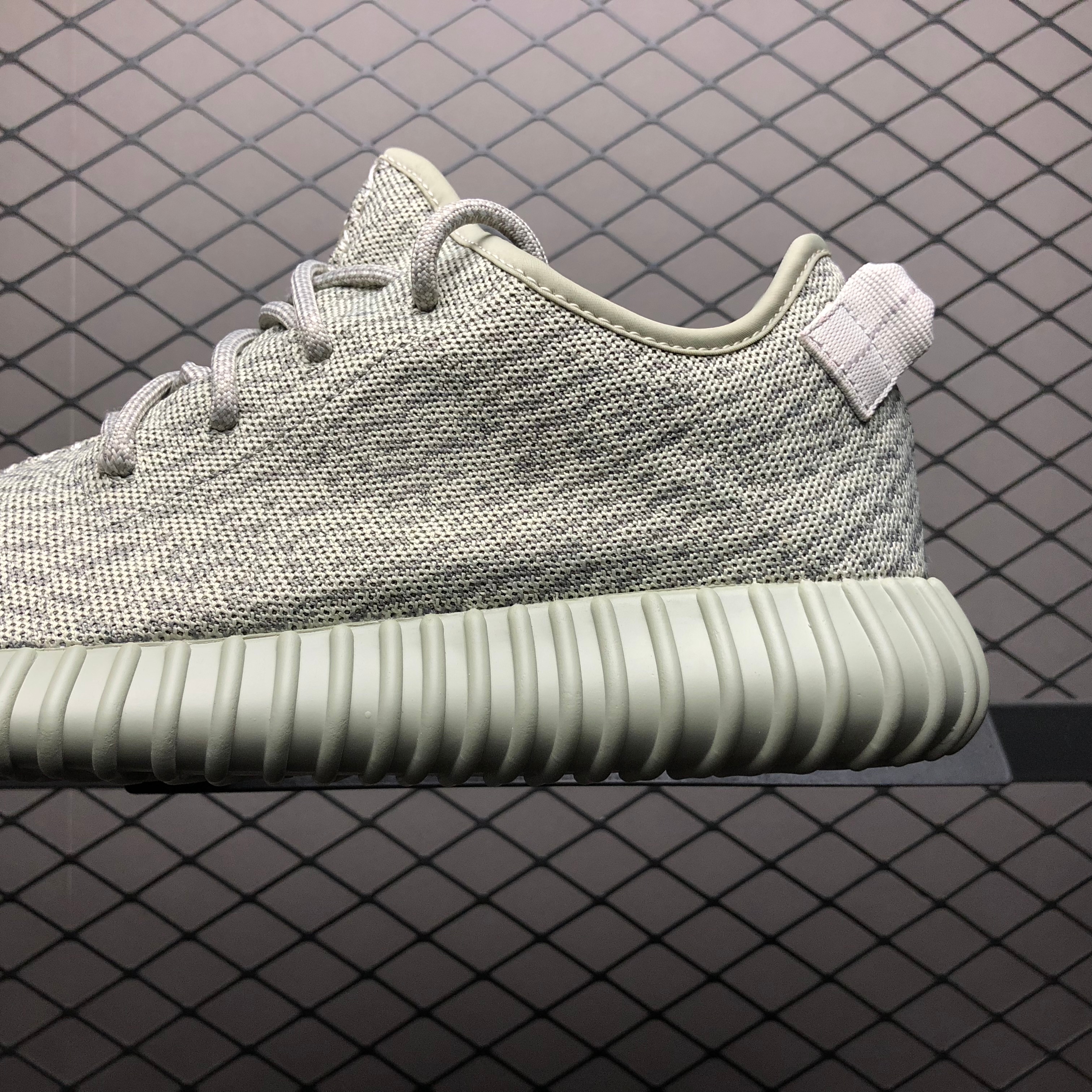 Yupoo Shoes: Premium Yeezy Yupoo Sneakers image 4