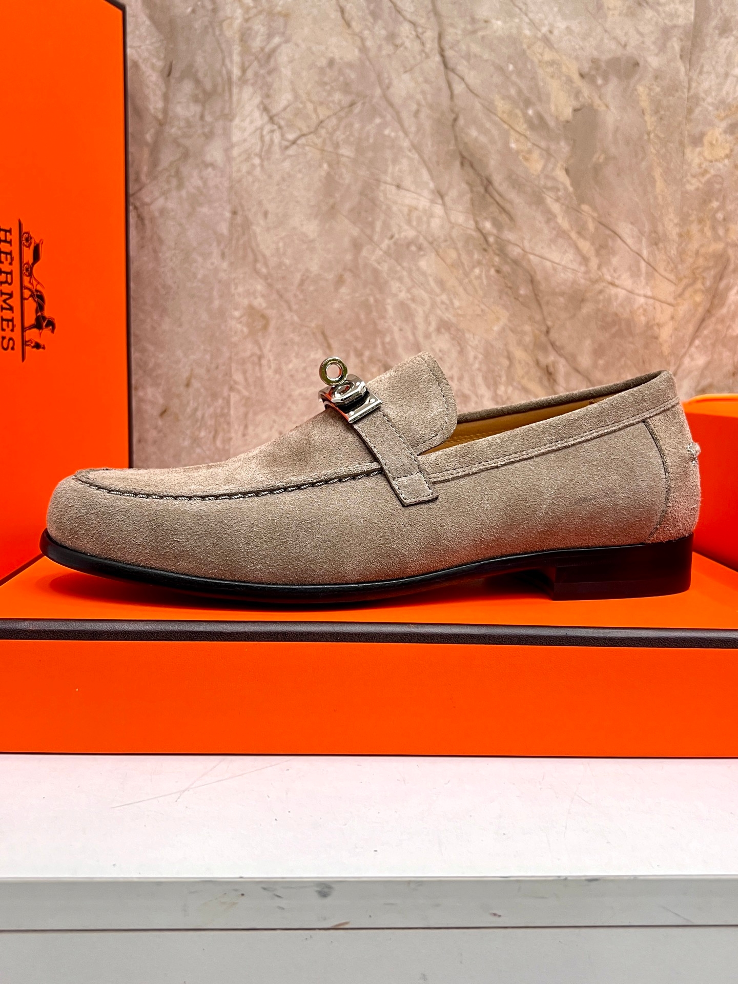 Yupoo Shoes: Hermès-Inspired Giovanni Loafers - Luxury Men's Slip-On image 6