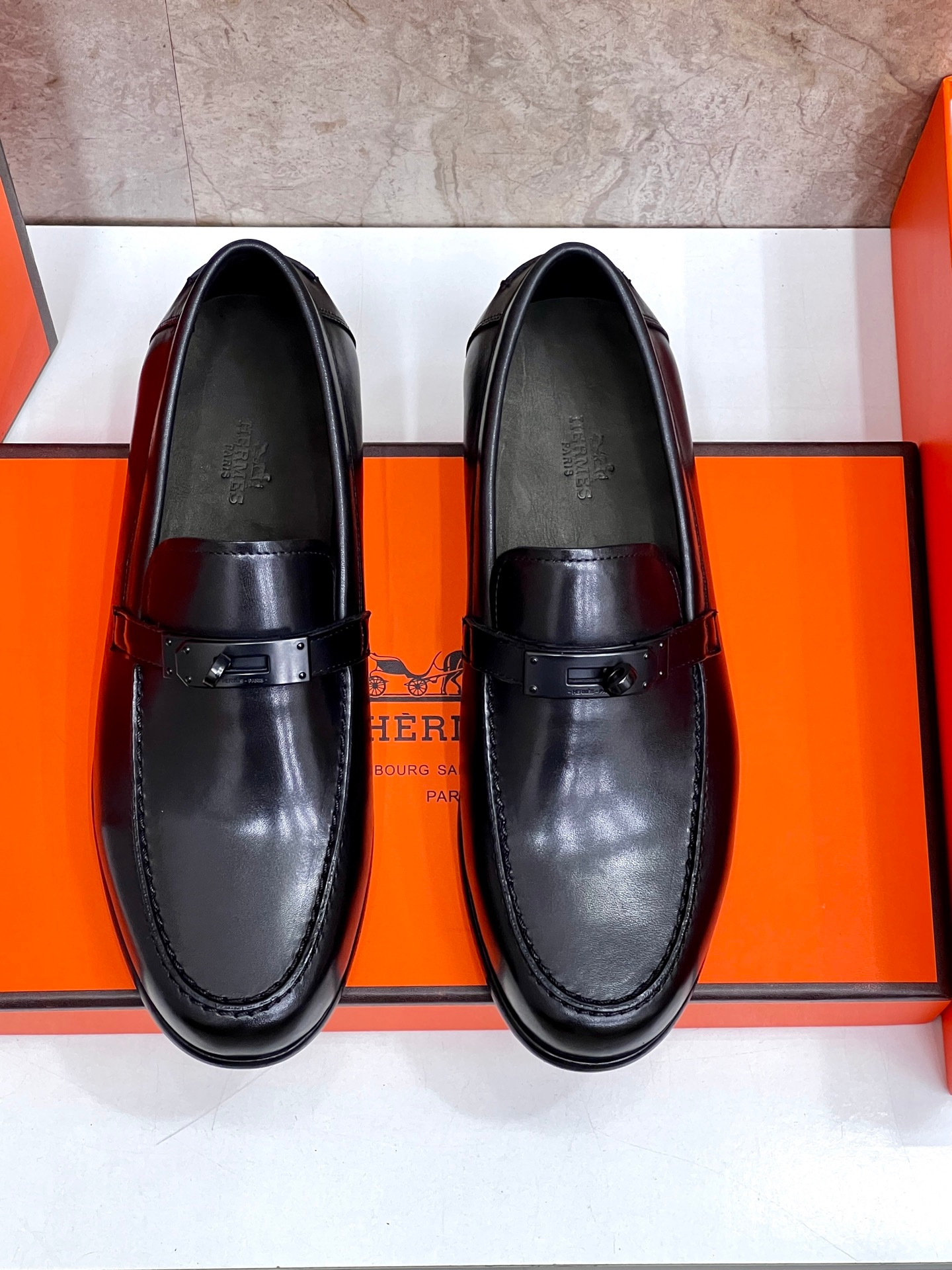 Yupoo Shoes: Hermès-Style Giovanni Loafers - Luxury Slip-On Dress Shoes image 1