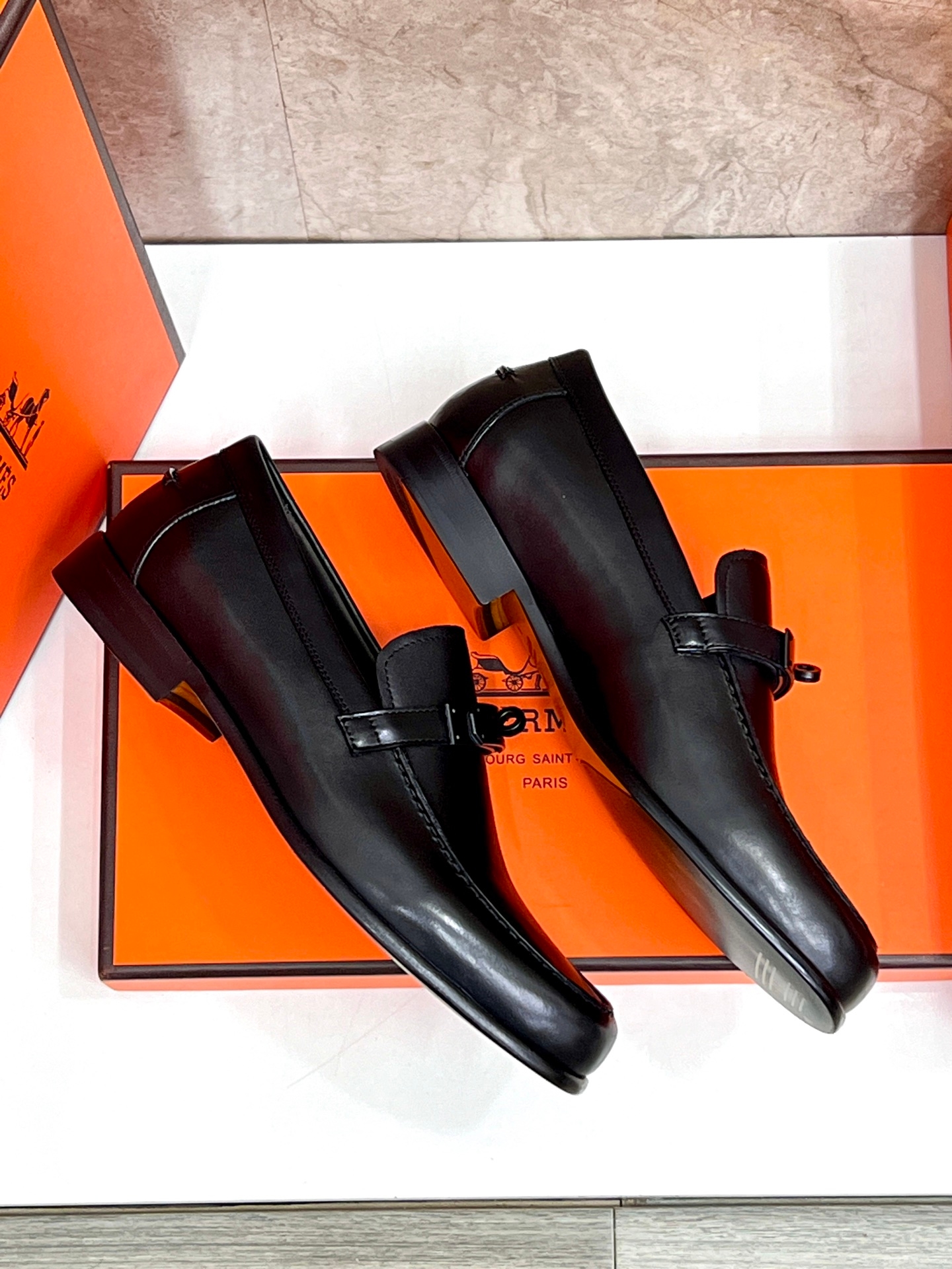 Yupoo Shoes: Hermès-Style Giovanni Loafers - Luxury Slip-On Dress Shoes image 4