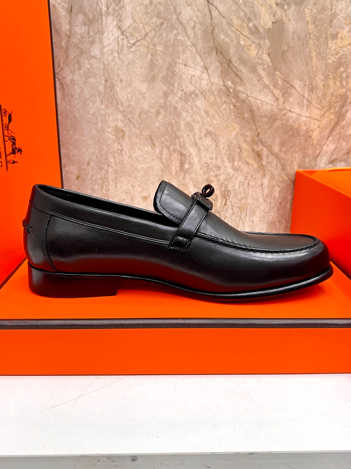 Yupoo Shoes: Hermès-Style Giovanni Loafers - Luxury Slip-On Dress Shoes image 6