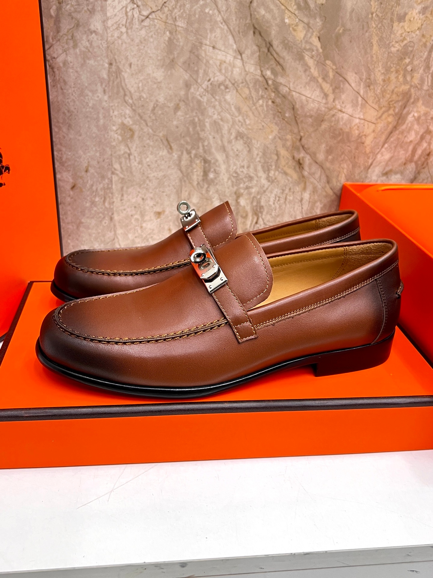 Yupoo Shoes: Luxury Hermès-Inspired Giovanni Loafers - Handcrafted Leather Slip-On Dress Shoes with Palladium Buckle image 2