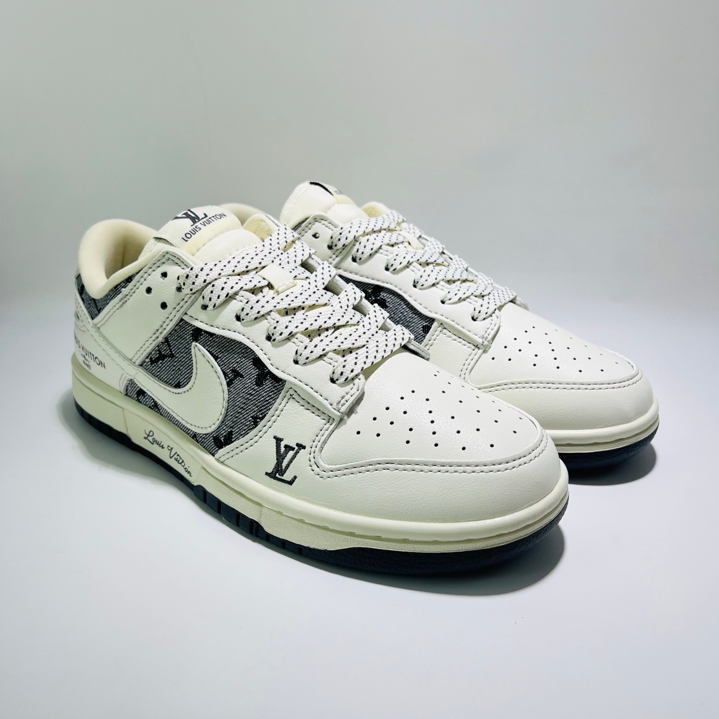 Yupoo shoes: Custom Nike SB Dunk Low × LV Grey Embroidered-Yupoo Rep image 1