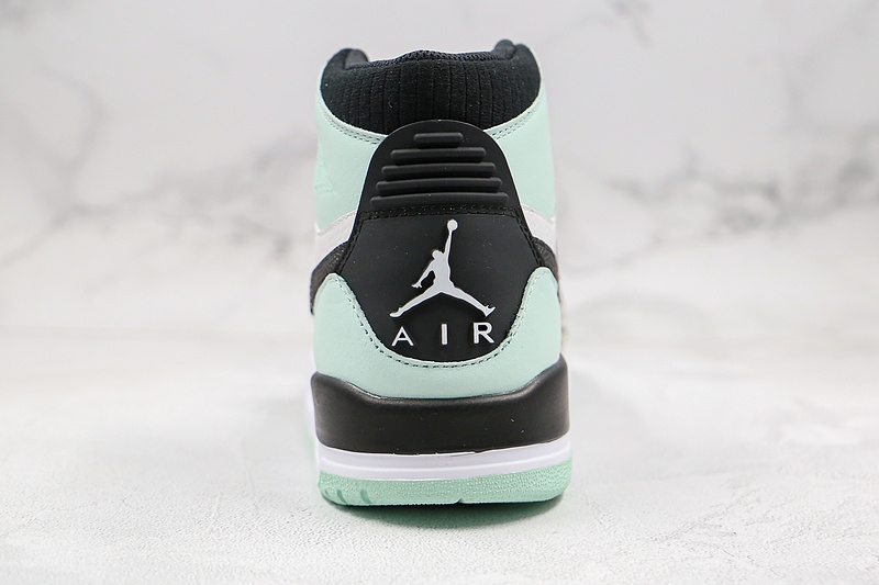 Yupoo Shoes:Nike Air Jordan(aj) Sneakers CXS100517 image 2