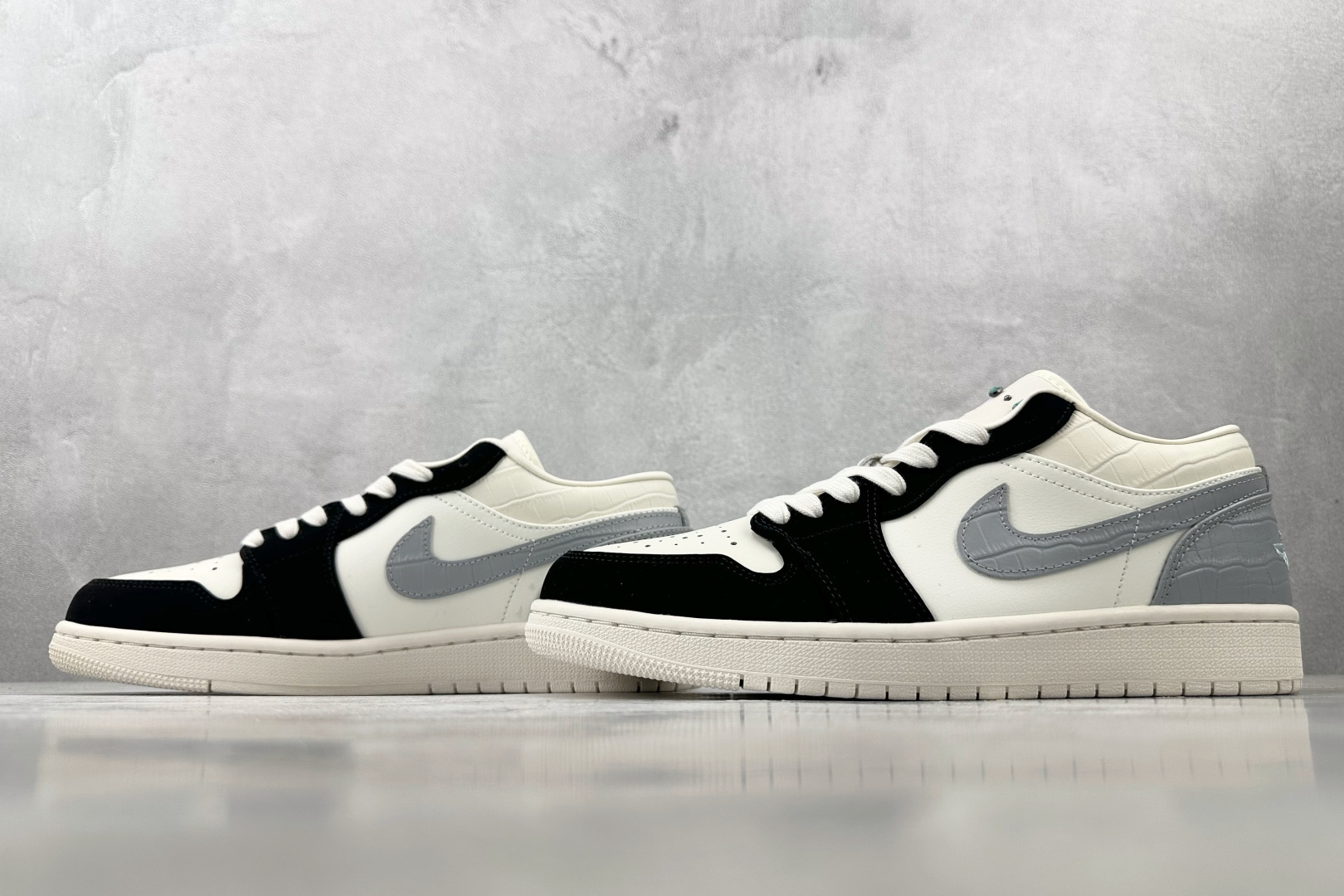 Yupoo Air Jordan 1 Low "White Grey Black"👟 image 5