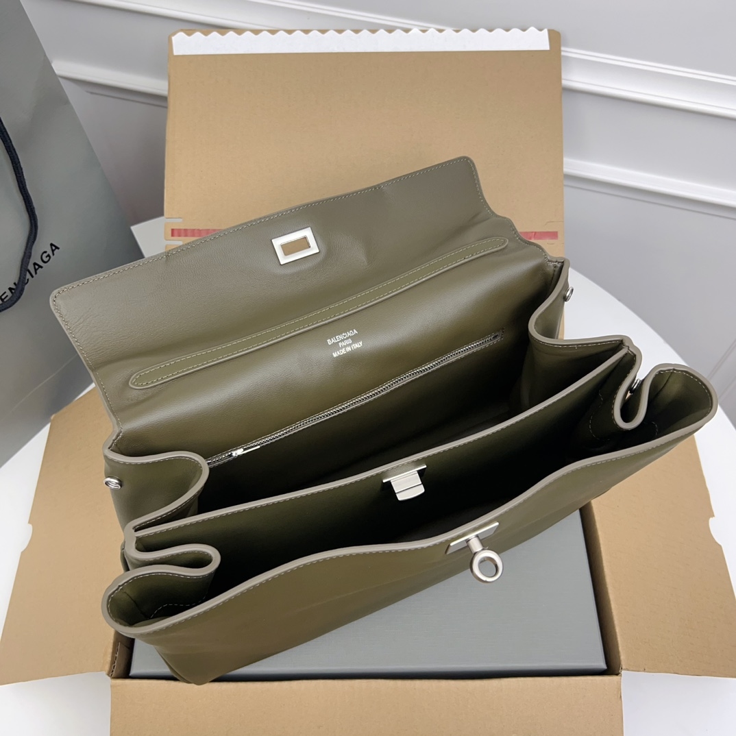 Yupoo Bags | Balenciaga Rodeo Bag - Medium Forest Green 👜 image 8