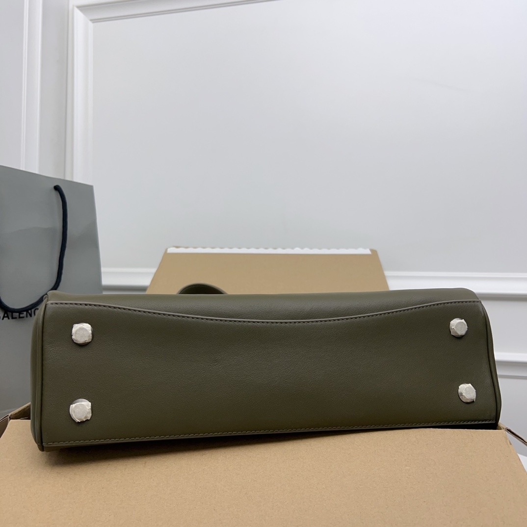 Yupoo Bags | Balenciaga Rodeo Bag - Medium Forest Green 👜 image 6
